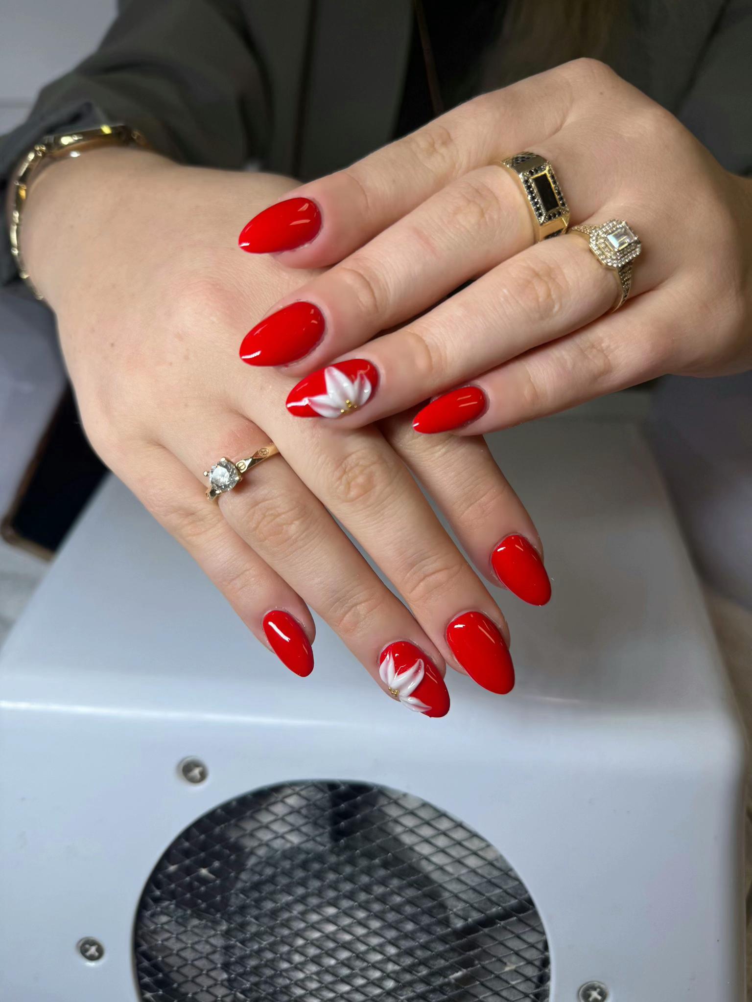 @Nails_by_Gana