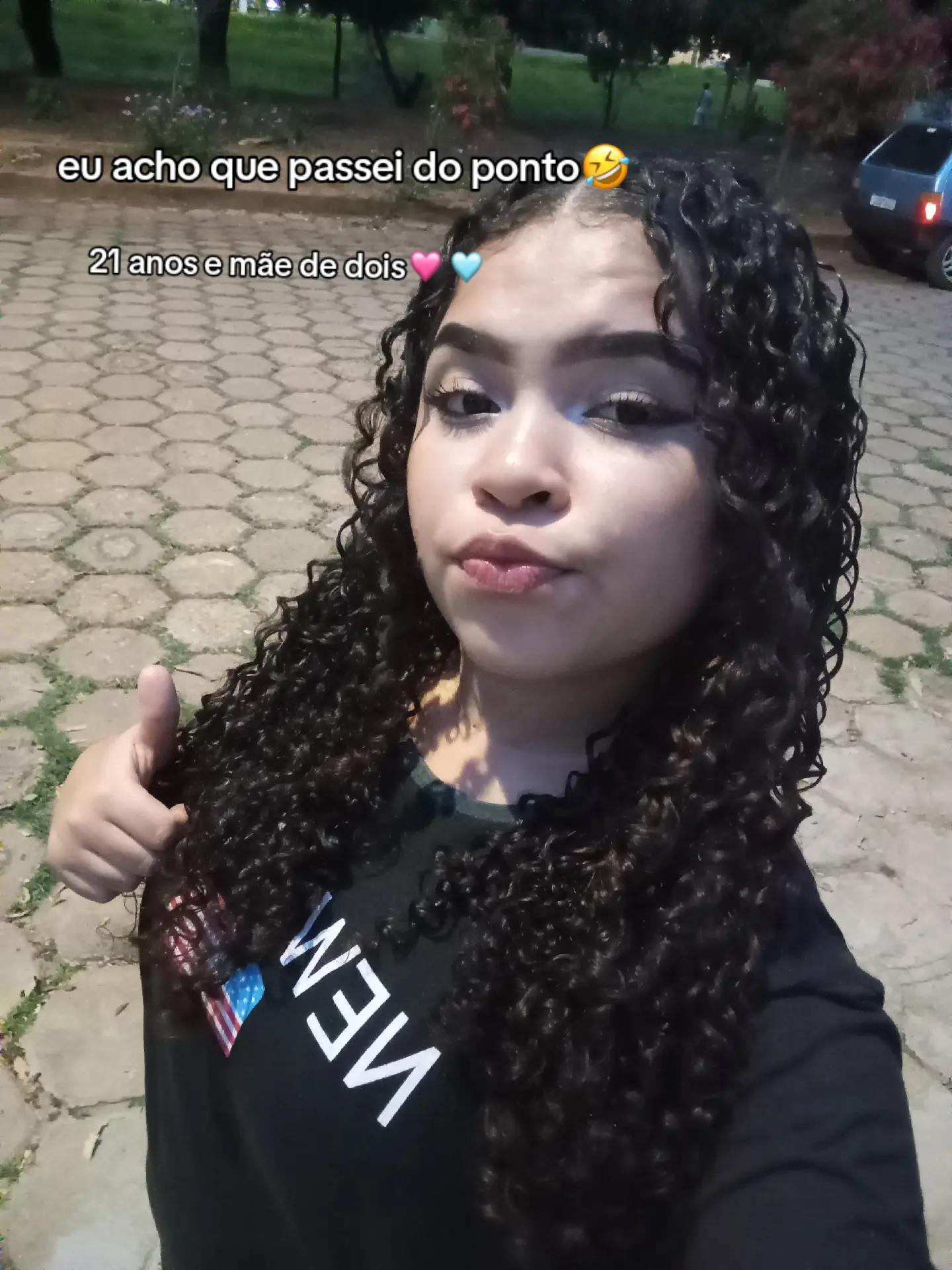 @𝙰𝚗𝚊𝚑🎀