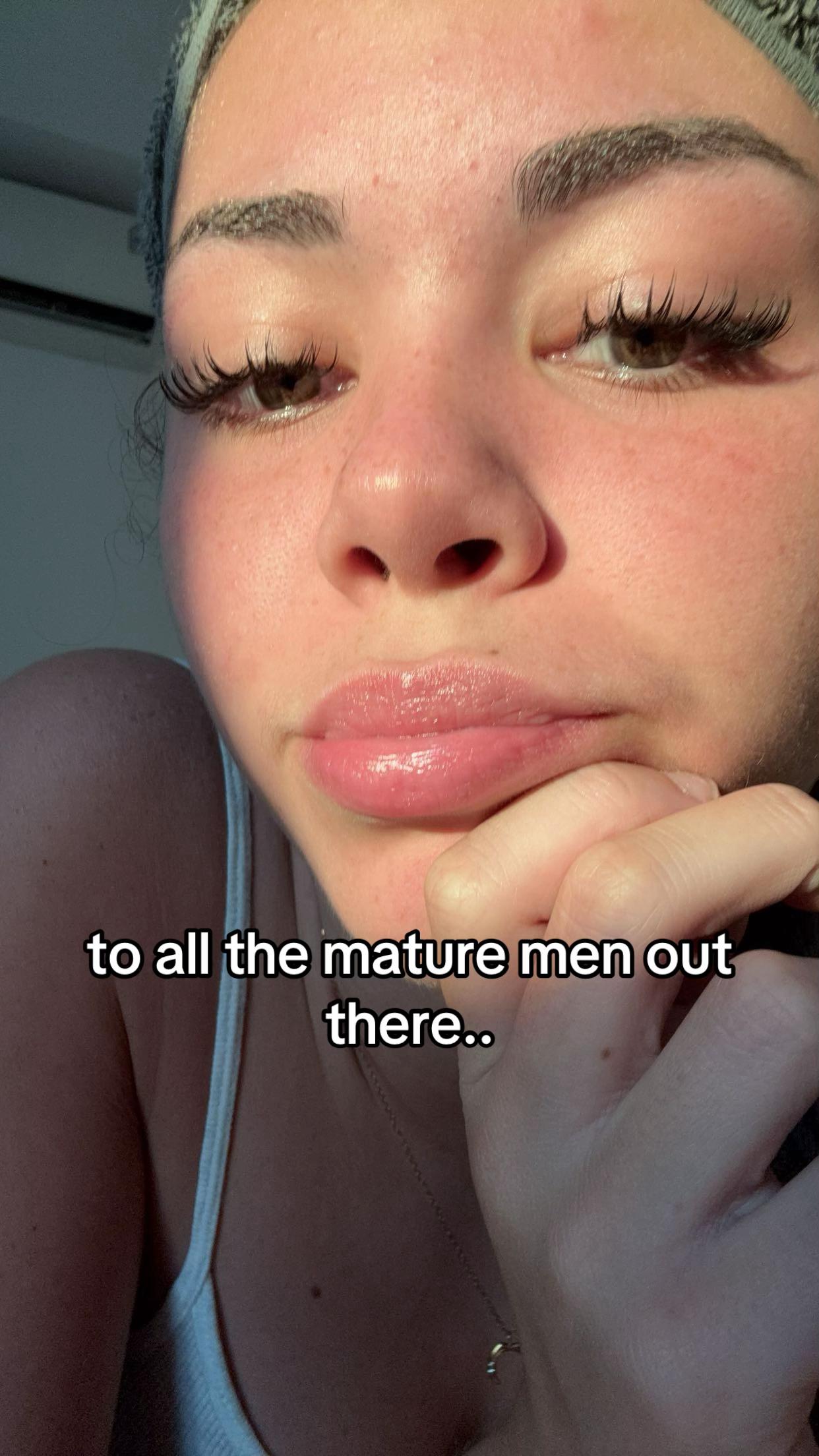 @Selena 🐈⬛