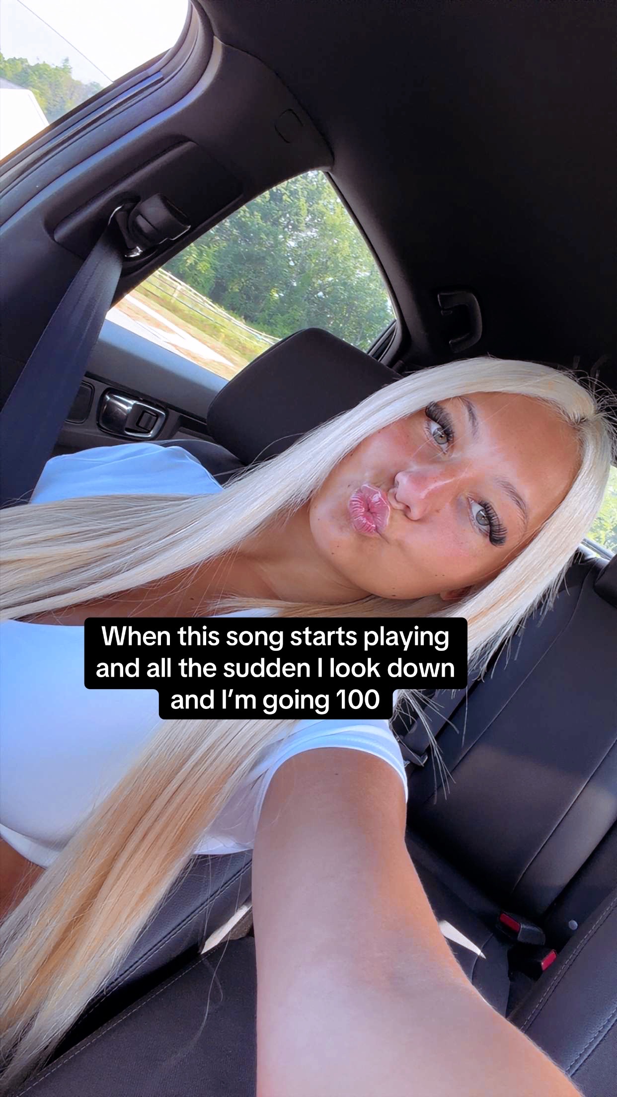 @dumbblondee110