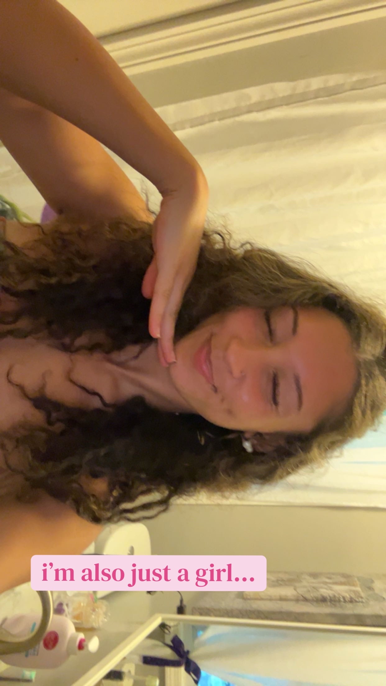 @eliisrayne