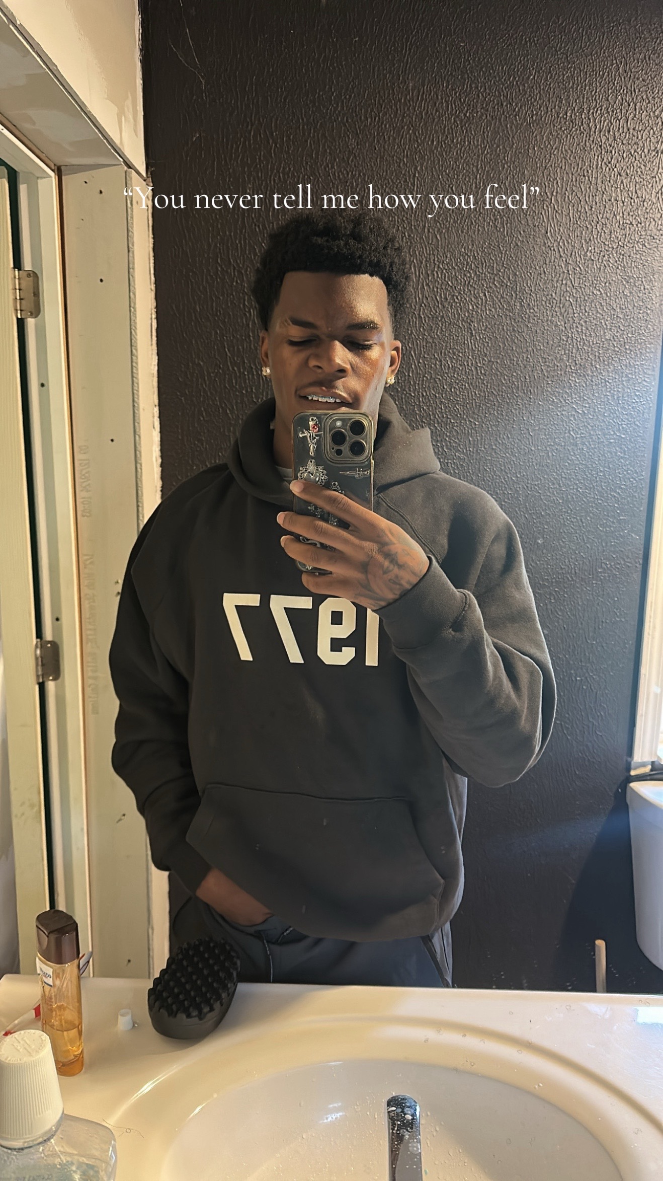 @￶