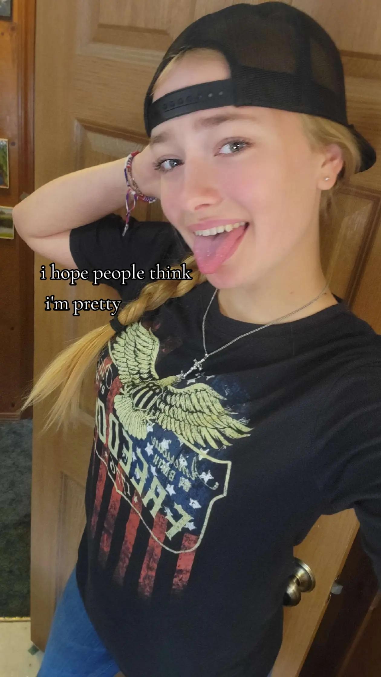 @_that_0ne_blonde