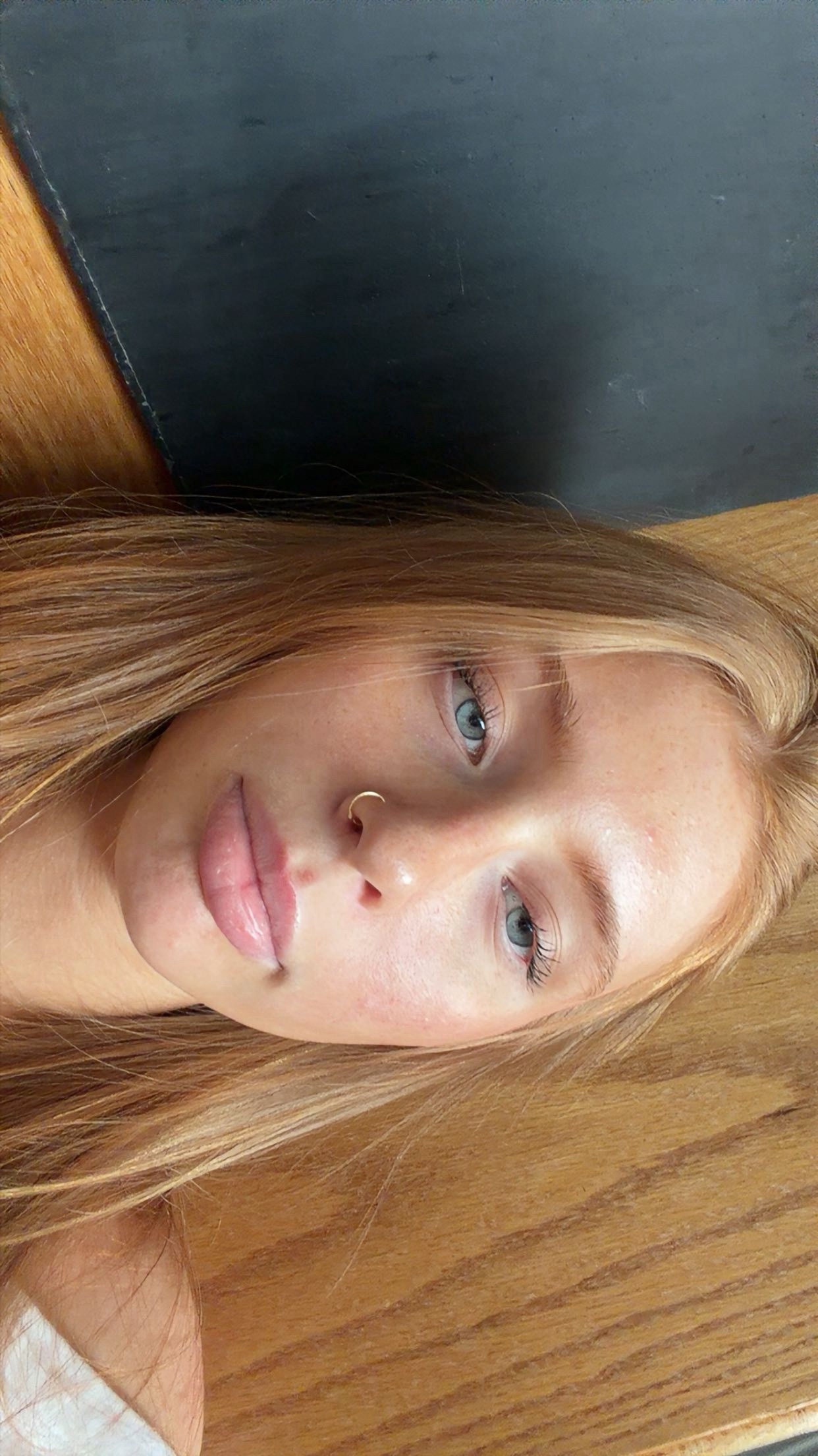 @♱