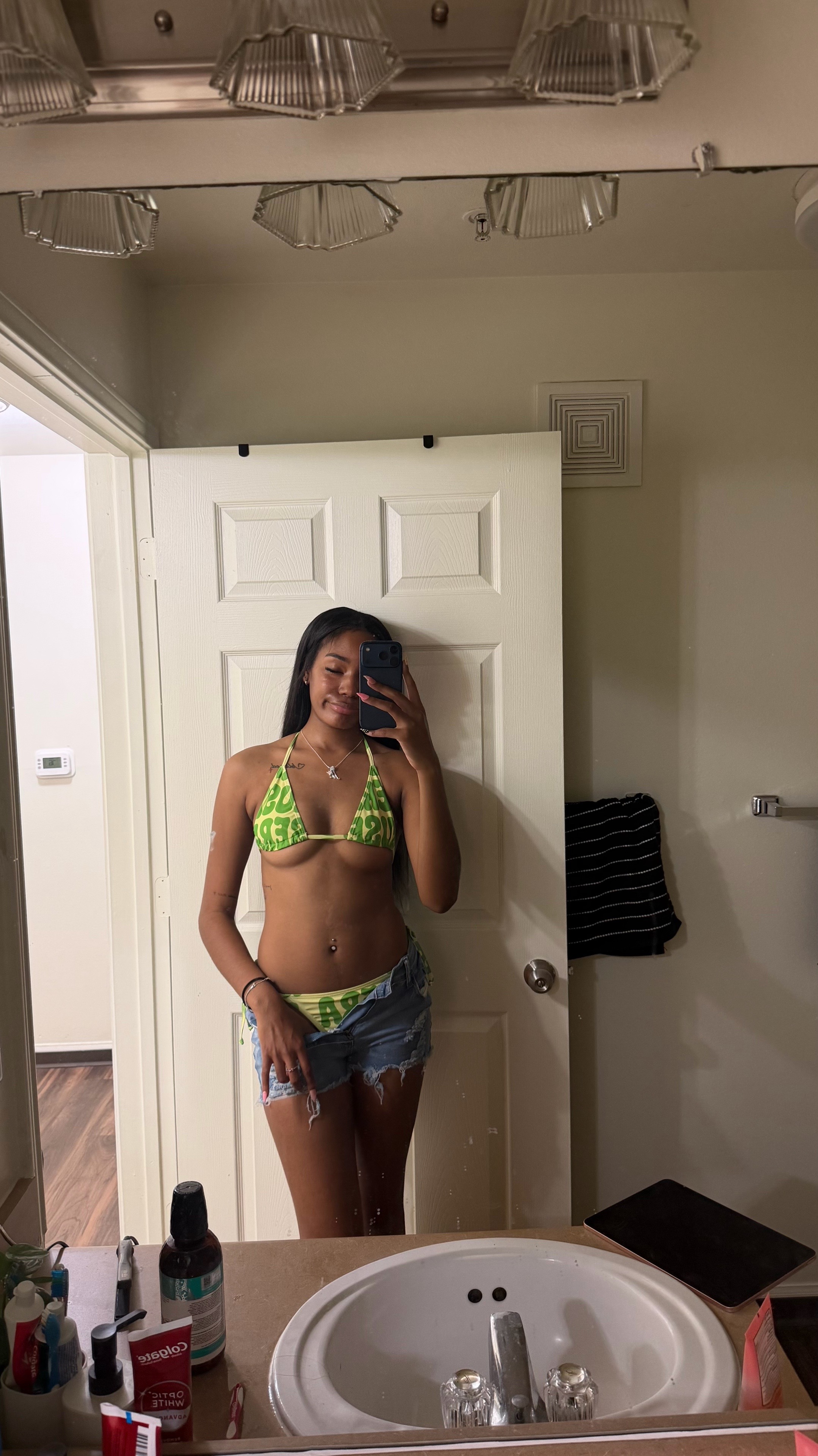 @aj 😻🫦🫧🍉