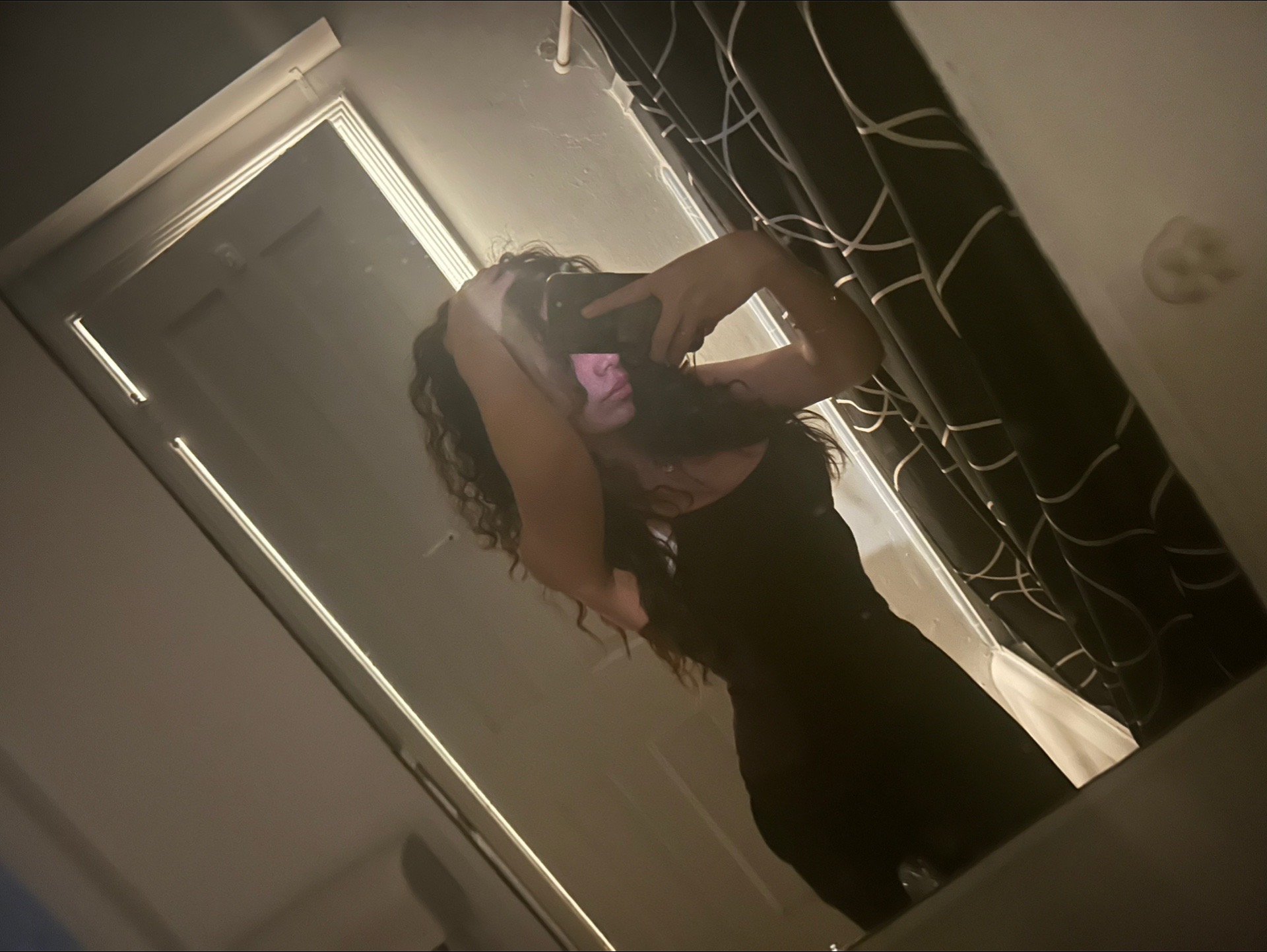 @𝓢𝓪𝓶𝓶𝔂❦︎
