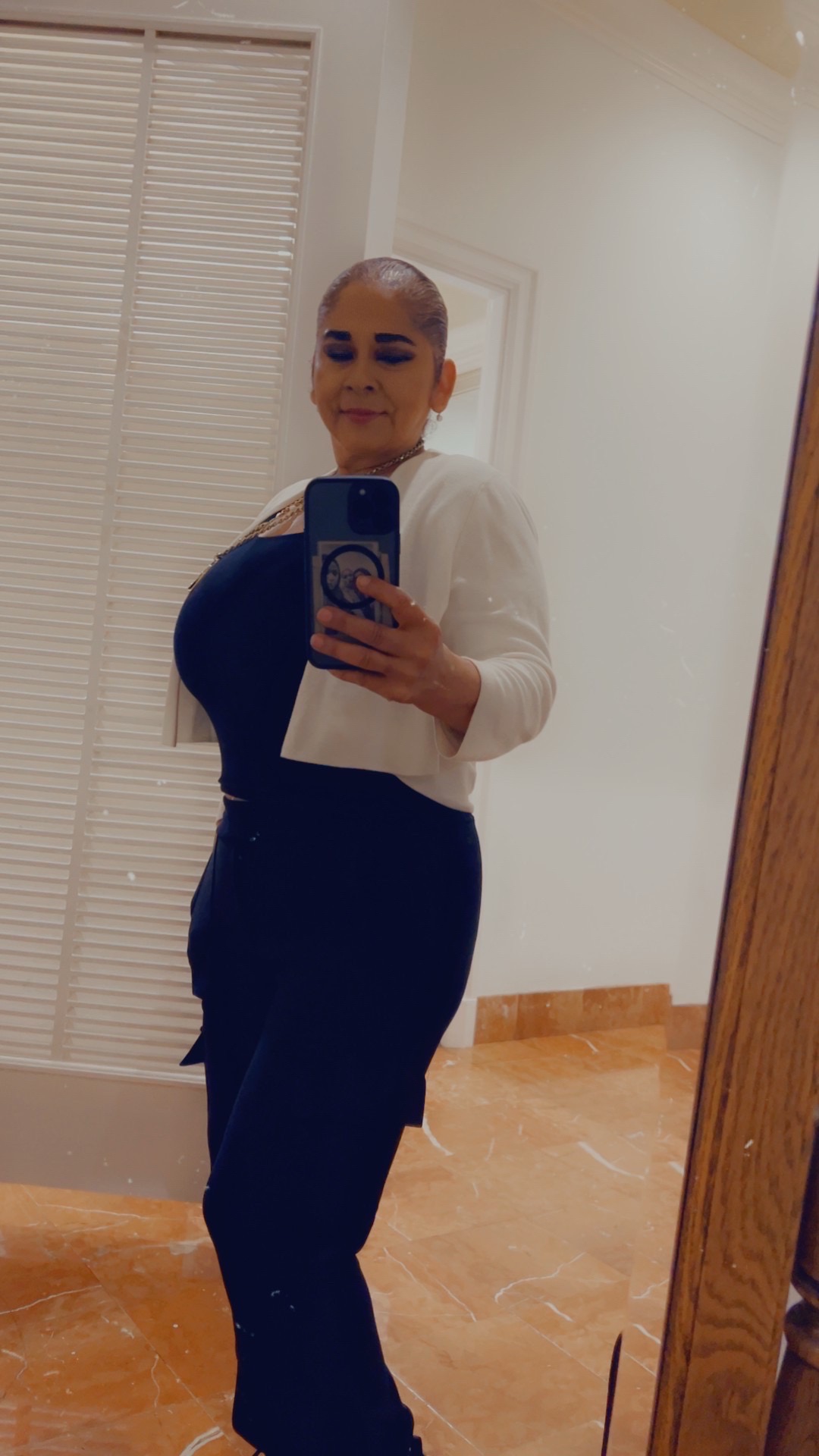 @Maria Villagomez26