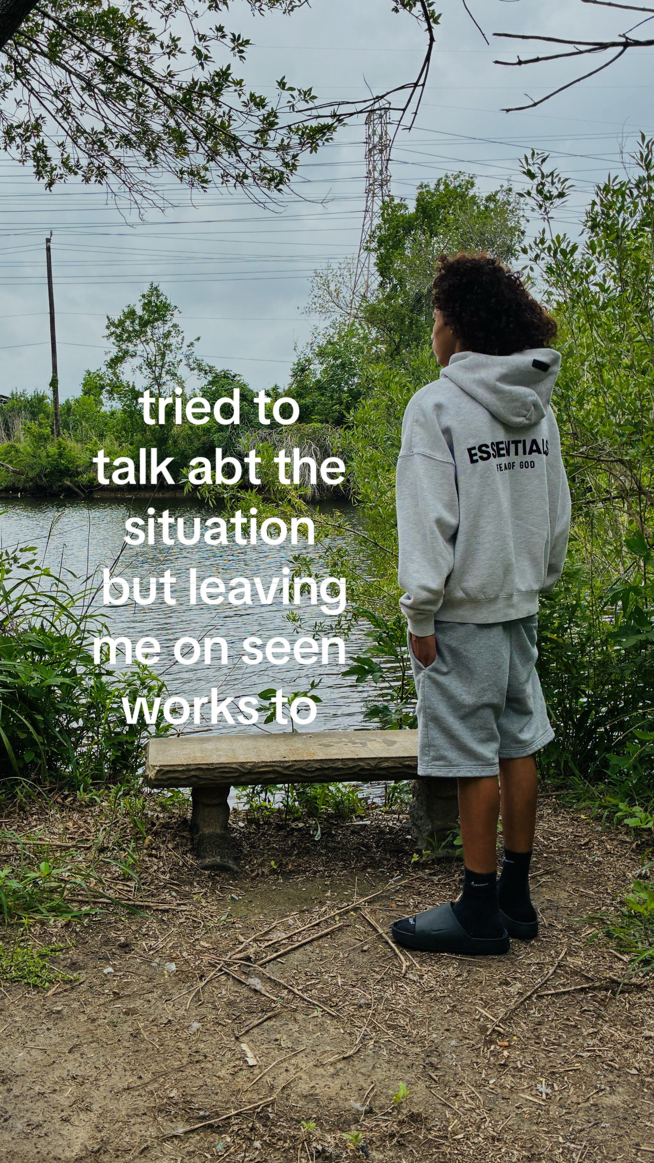 @￼