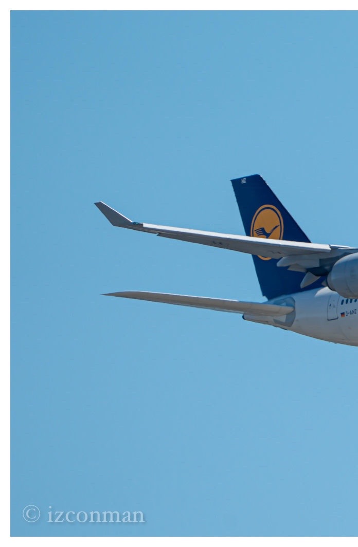 @𝐼𝑧𝐶𝑜𝑛𝑀𝑎𝑛 ✈︎