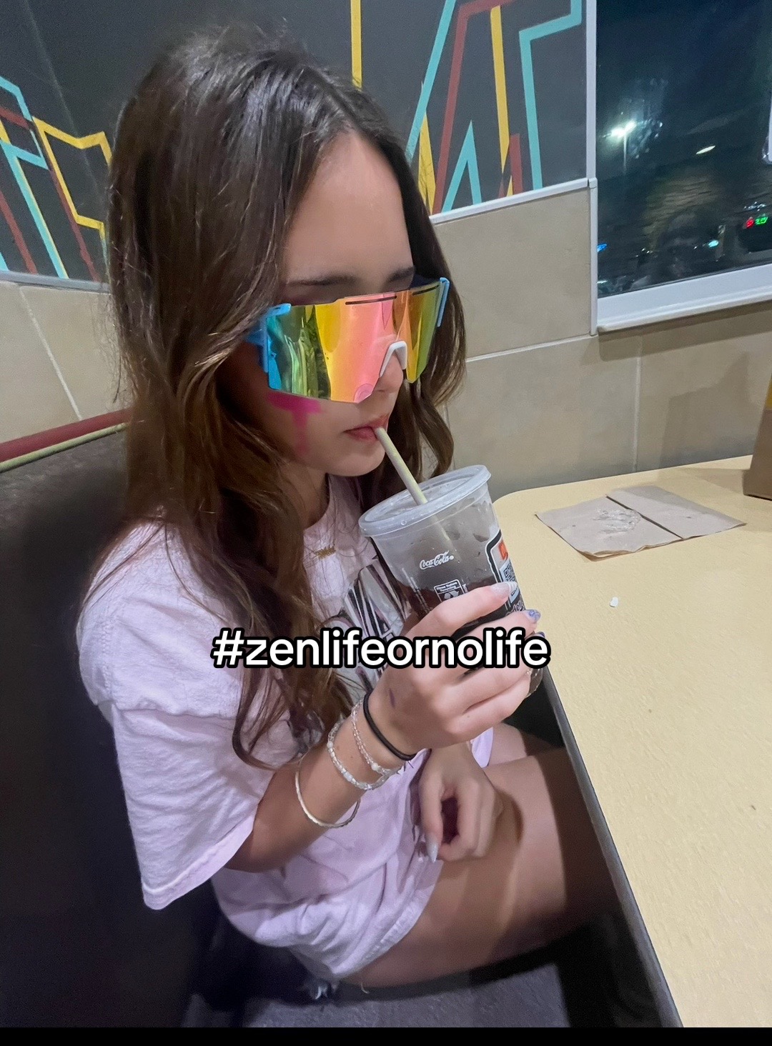 @nikkiolio