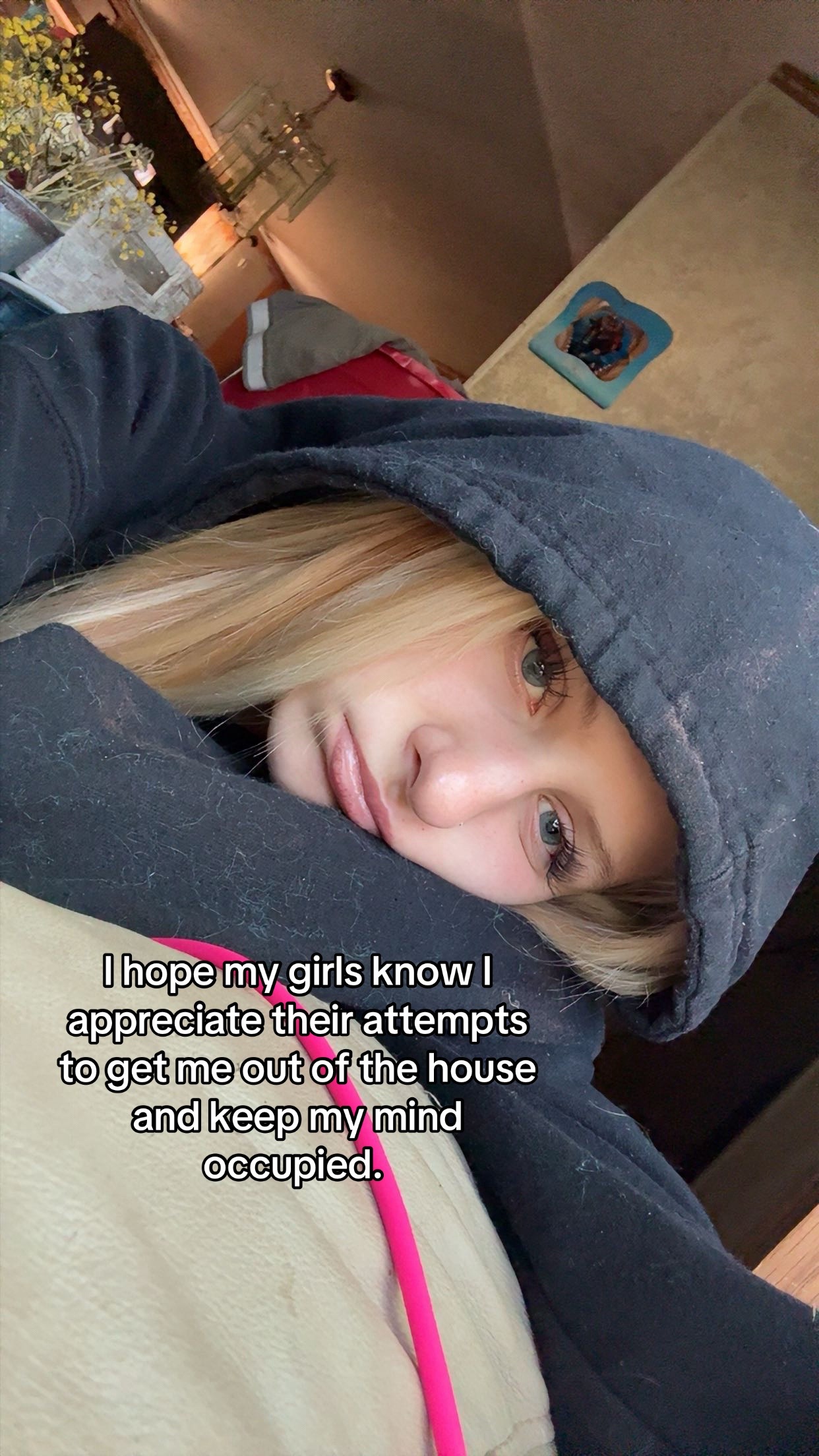 @hollyzzz_spam