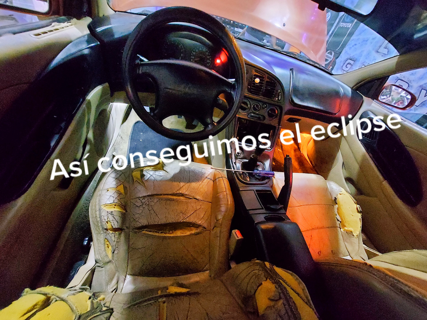 @_Llergo