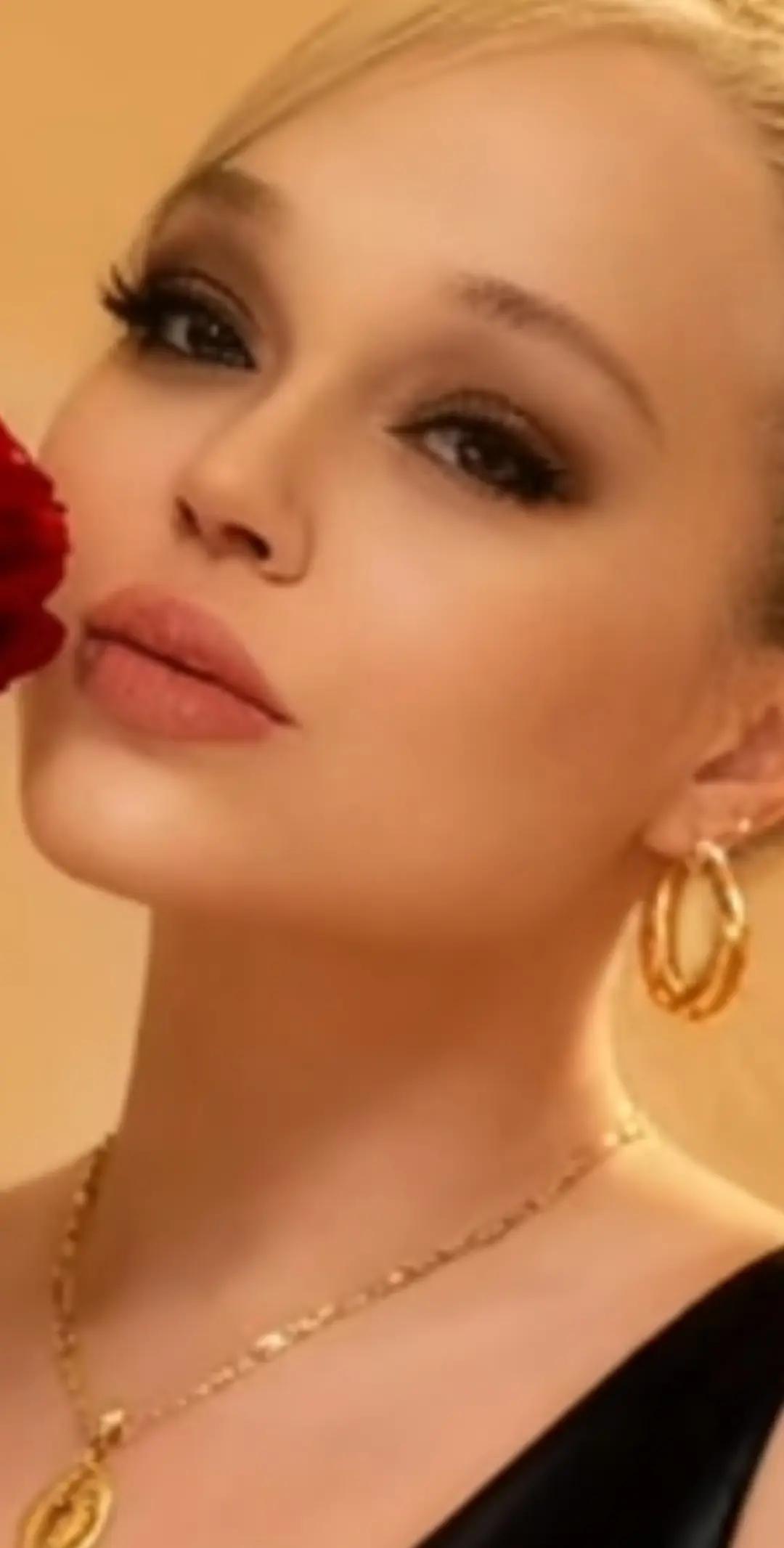 @Pinky Love Monroe