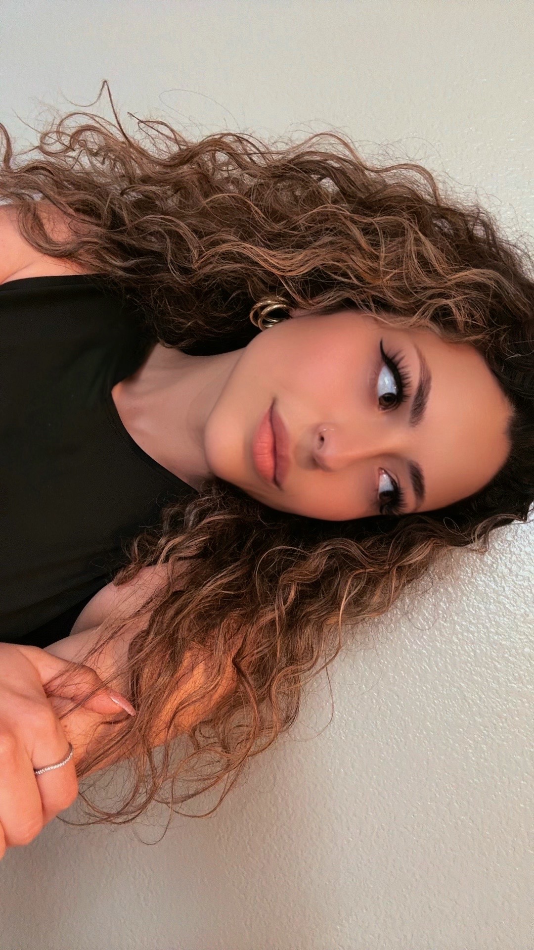 @E✨