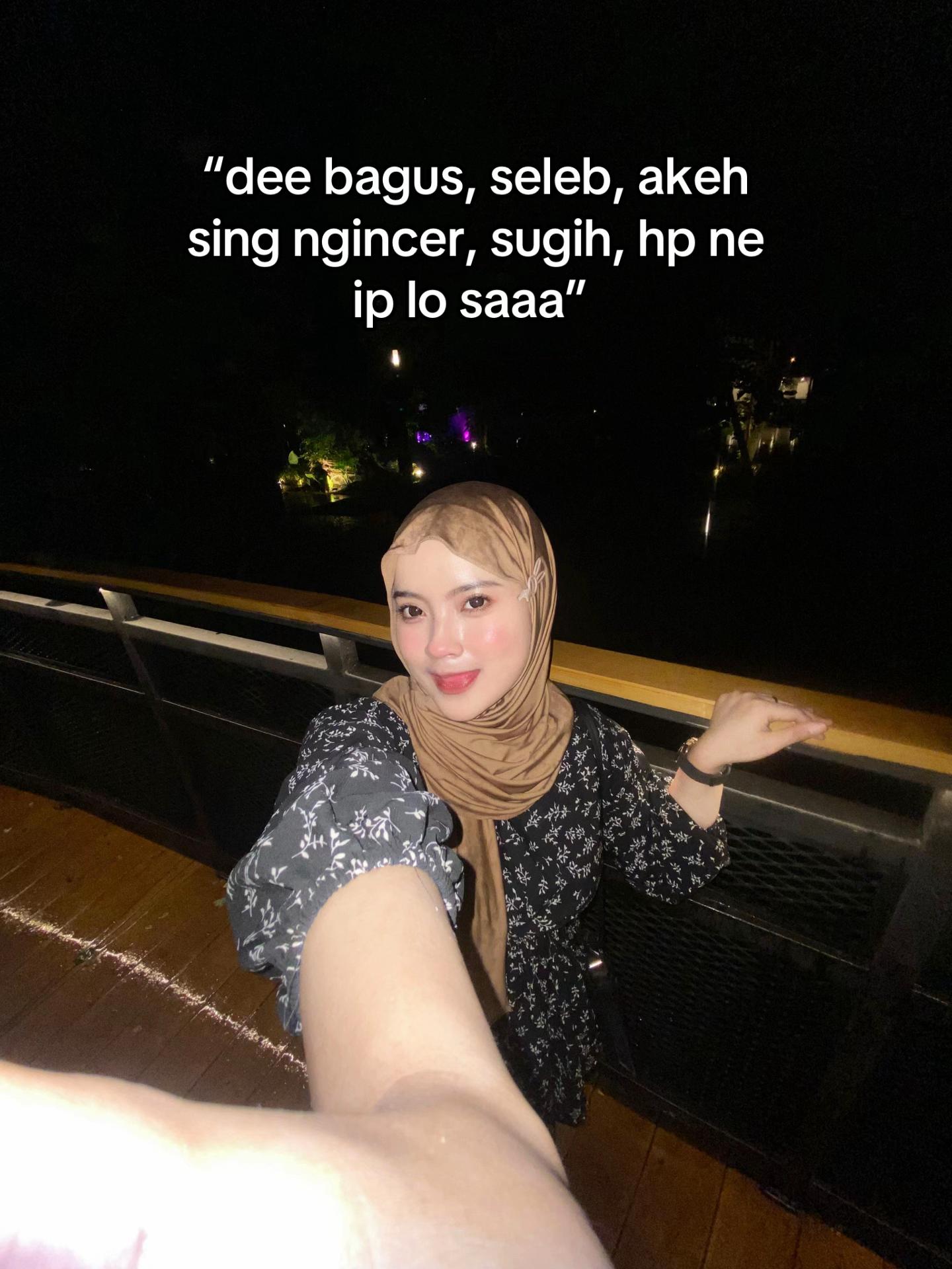 @lllnɐ ɹoɟ ɐ