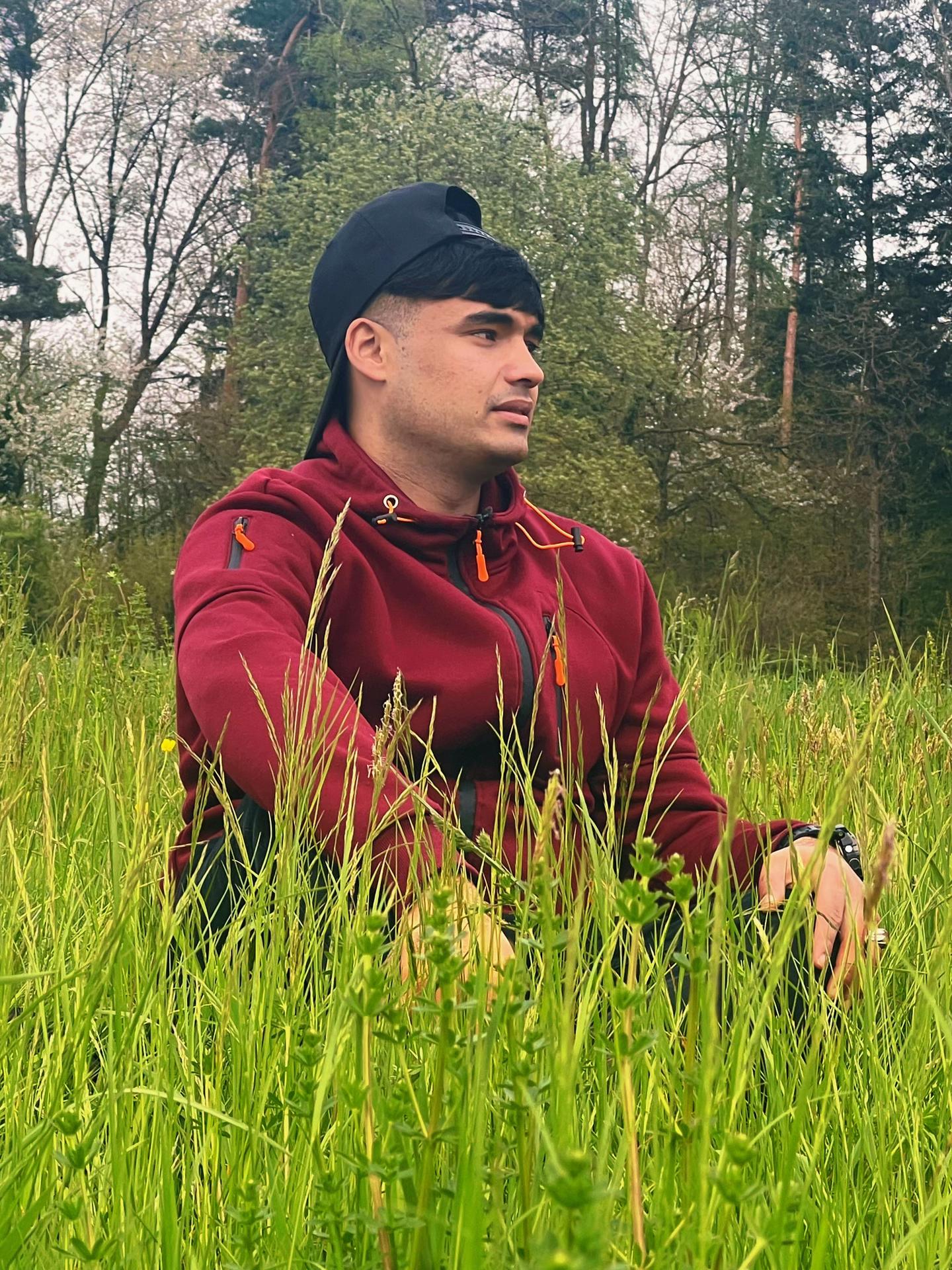 @Beşir Norouzi🇨🇭🥰🇬🇧