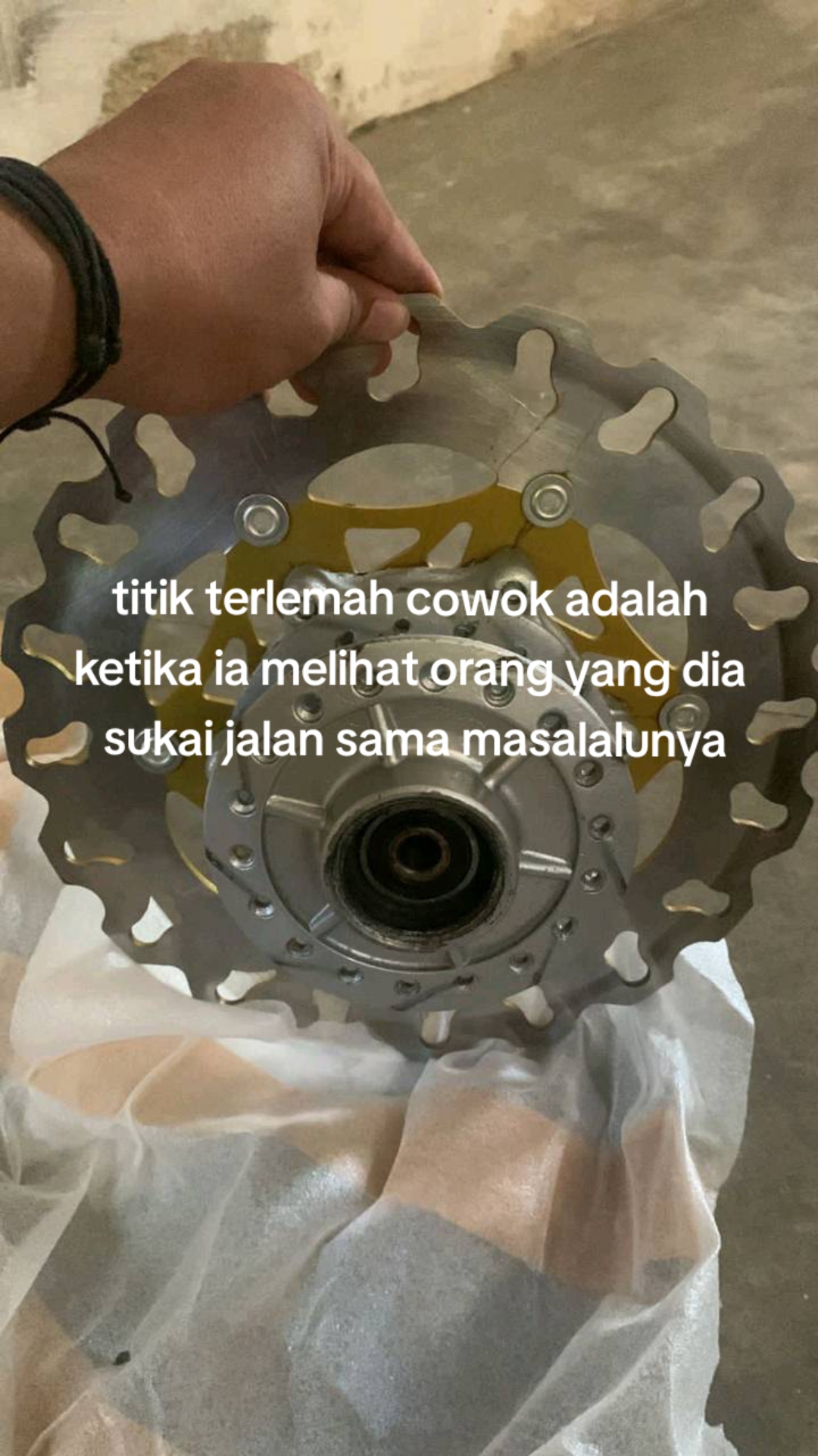 @๐๐๐๐๐๐ผ๐ ๐ ๐