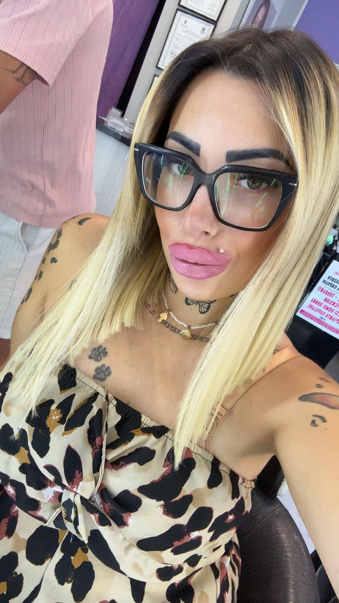 @ERIKA🖤