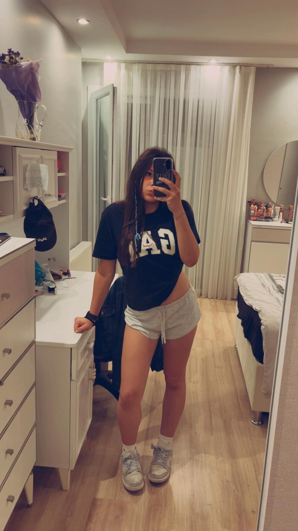 @🤷🏻&zwj;♀️