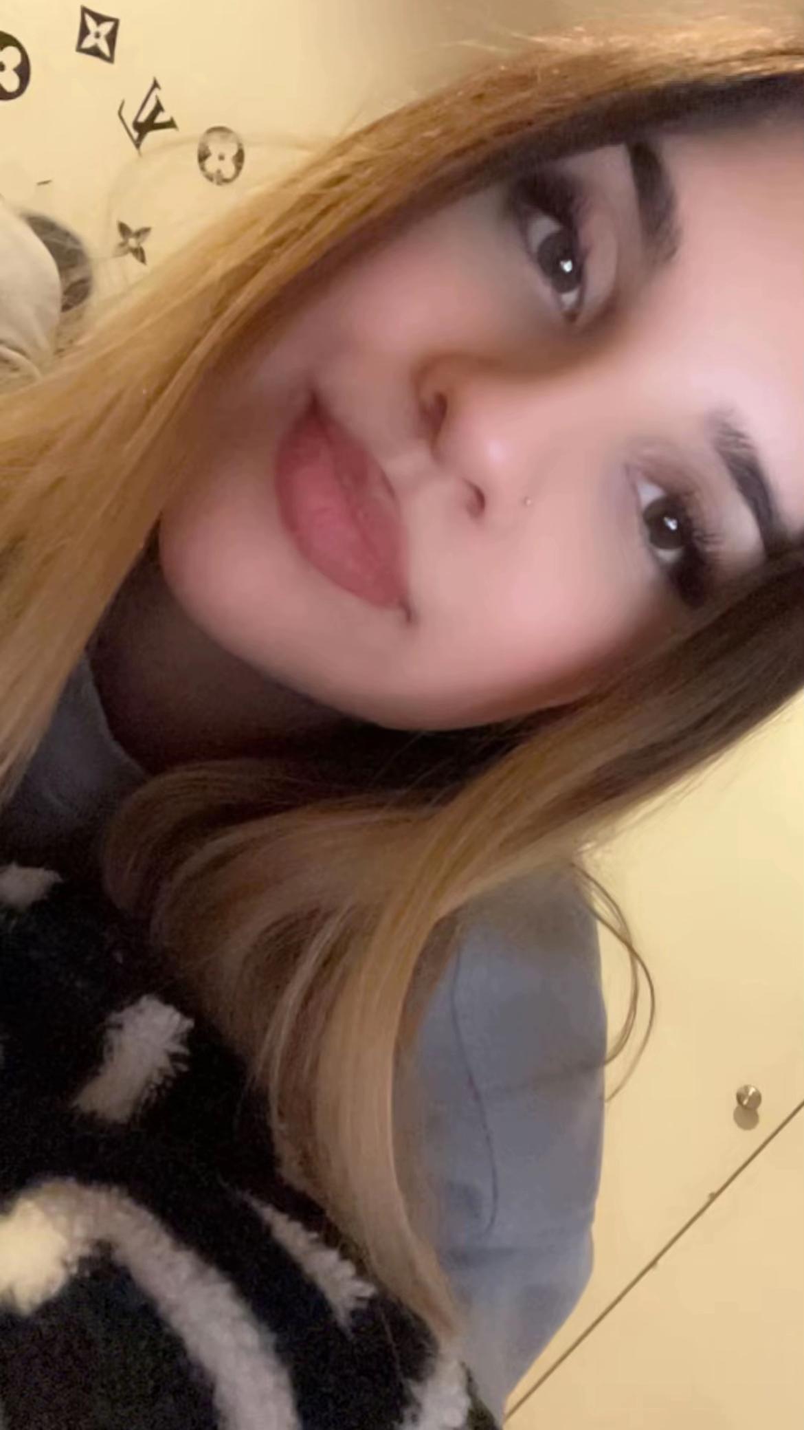 @𝒜𝓃𝒾