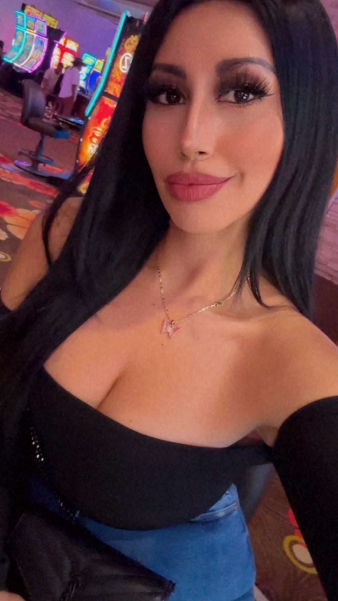 @Alondra
