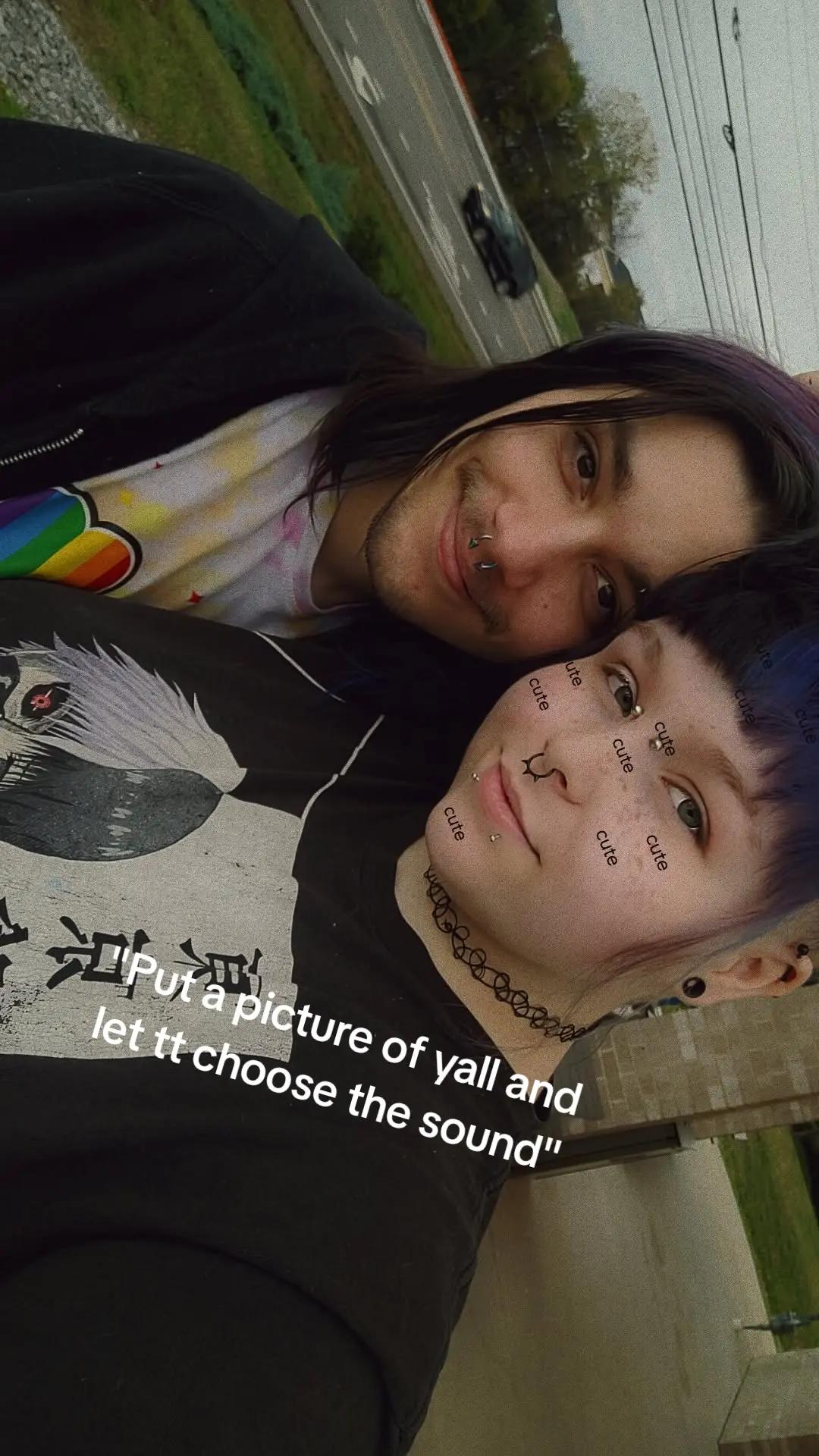 @Ally_Wolfy666