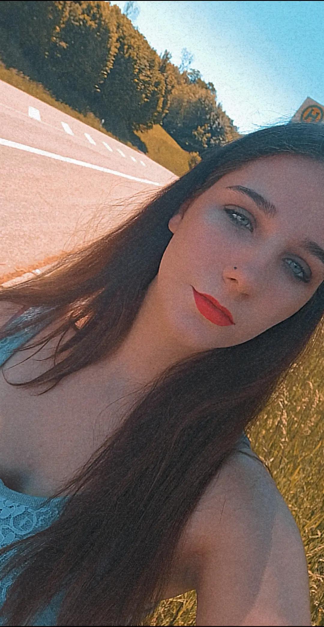 @𝑽🖤