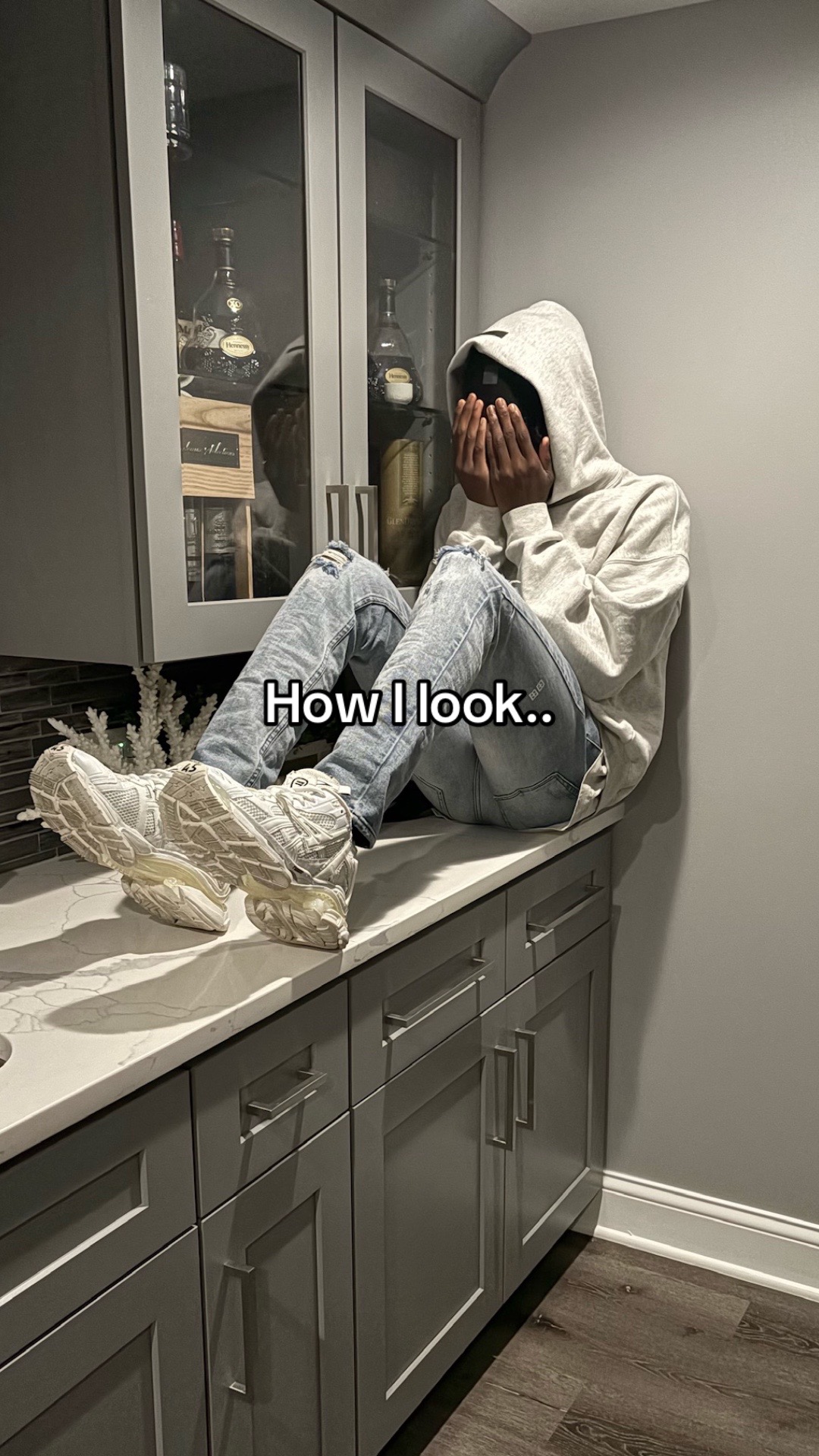 @👺