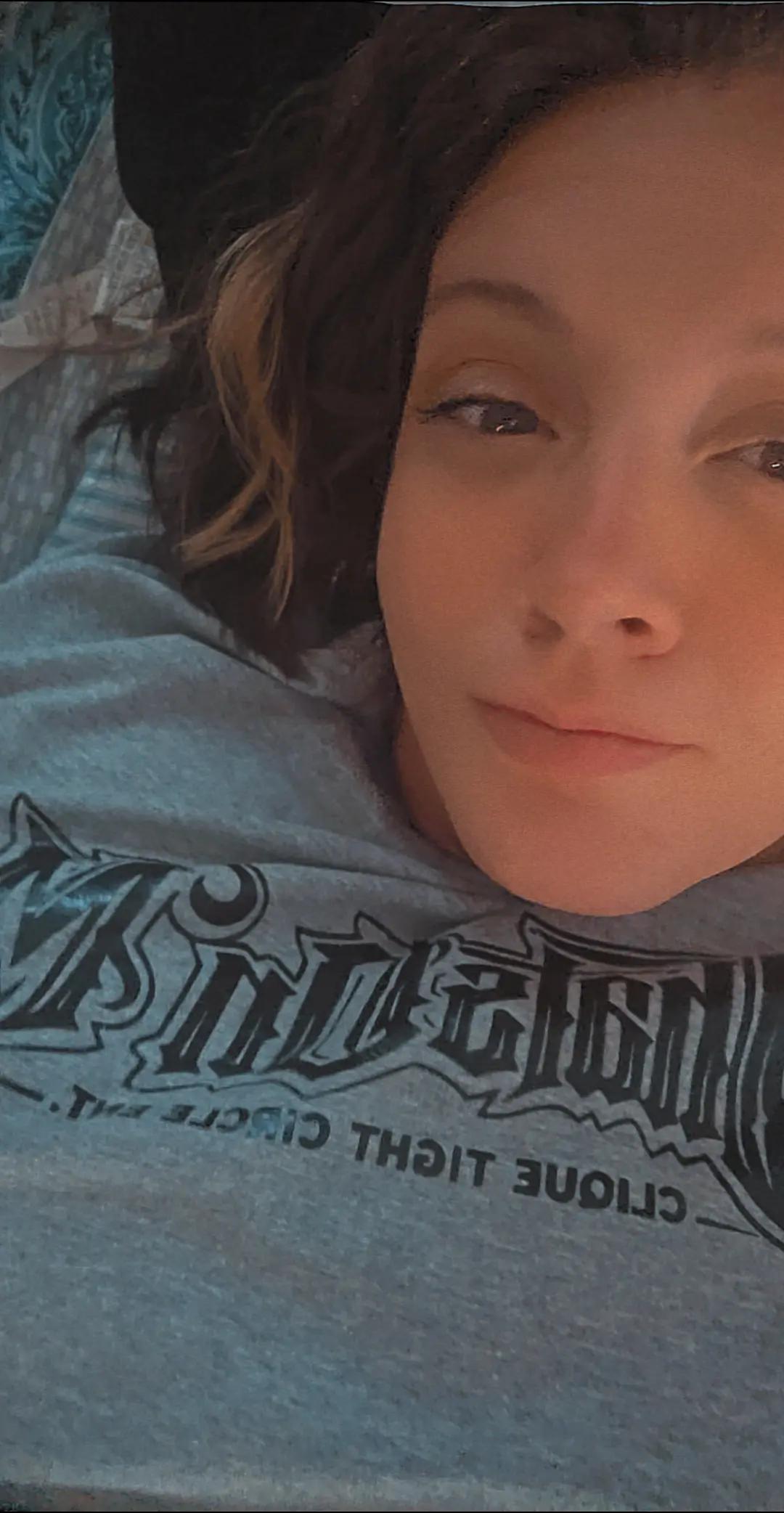 @🖤Kirsten_Reacts🎙️🤘🏻