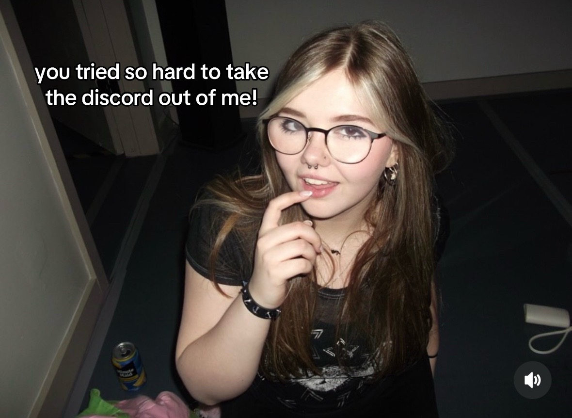@jenna 🐈⬛🫧
