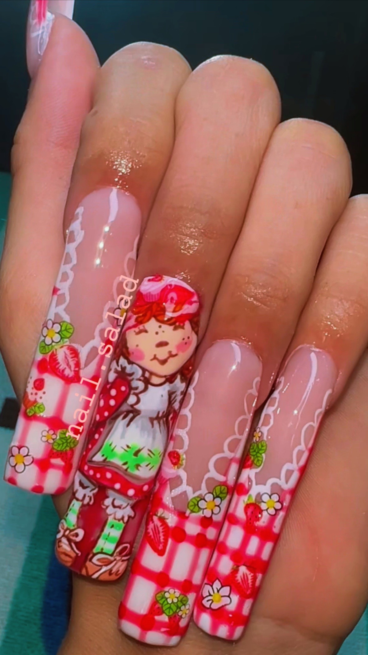 @nailsalad