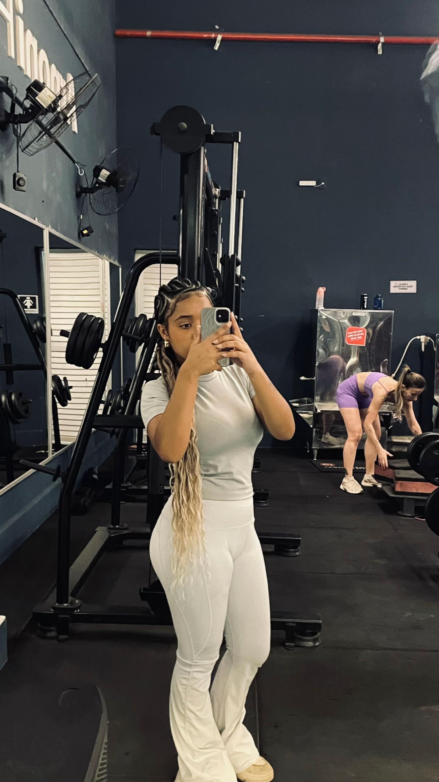 @iwishiwasanormalgirl