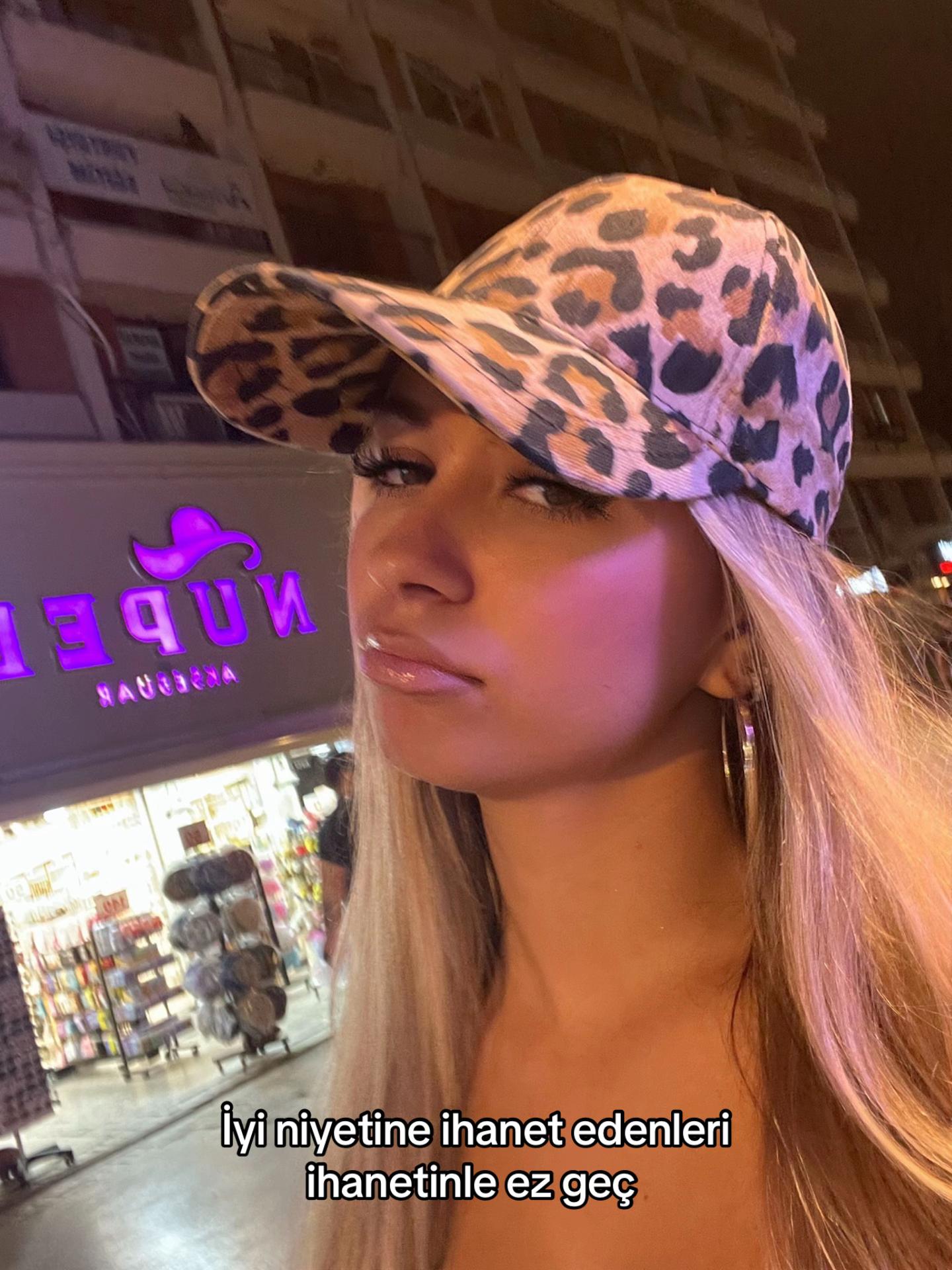 @nazarddora 🍸