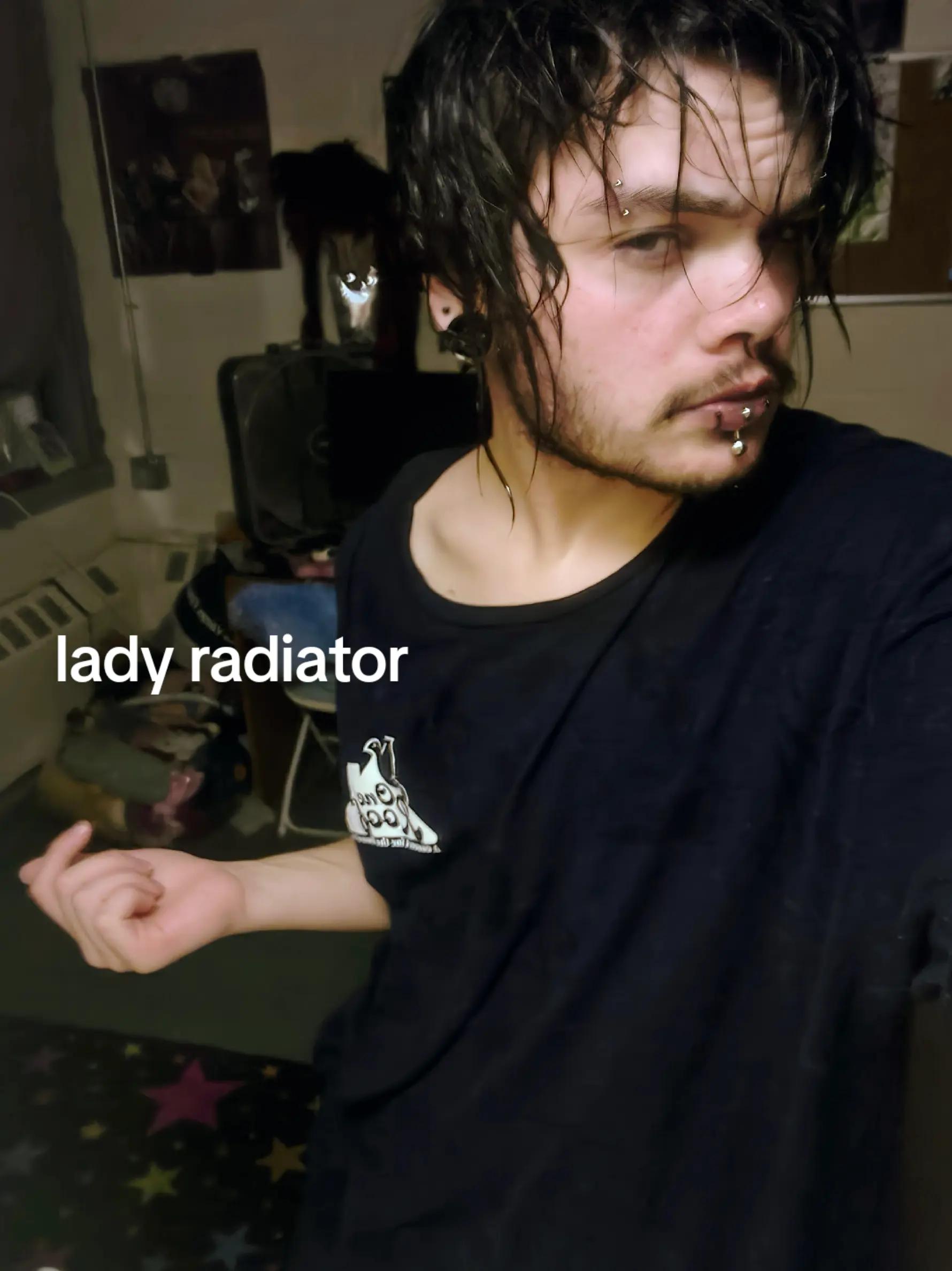 @Tʀ𝑒ʋ☢︎ʀ❤︎𝒱𝒶𝓁𝑒𝓃𝓉𝒾𝓃𝑒