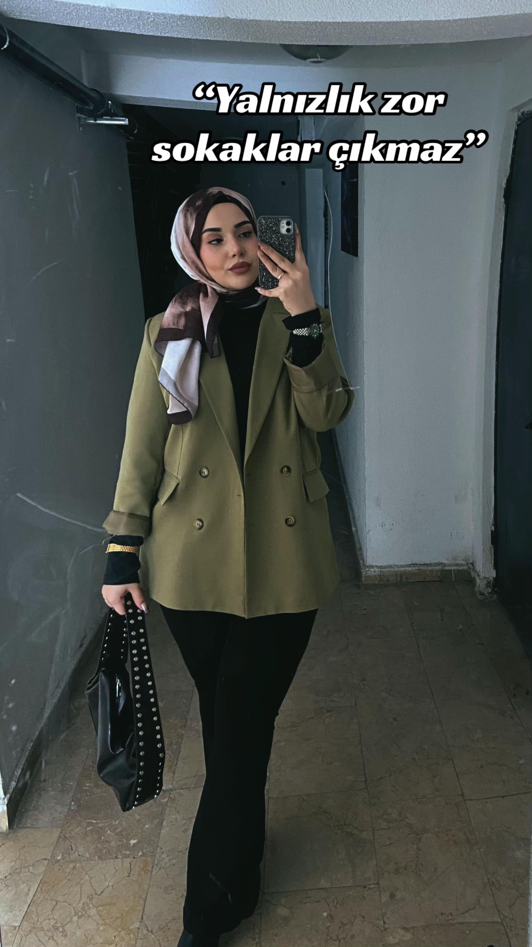 @Zeliş