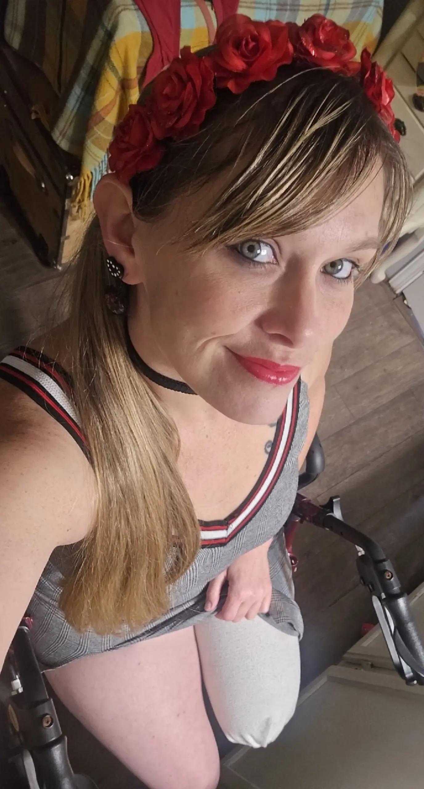 @🧡 BionicBee AKA Harley Queen