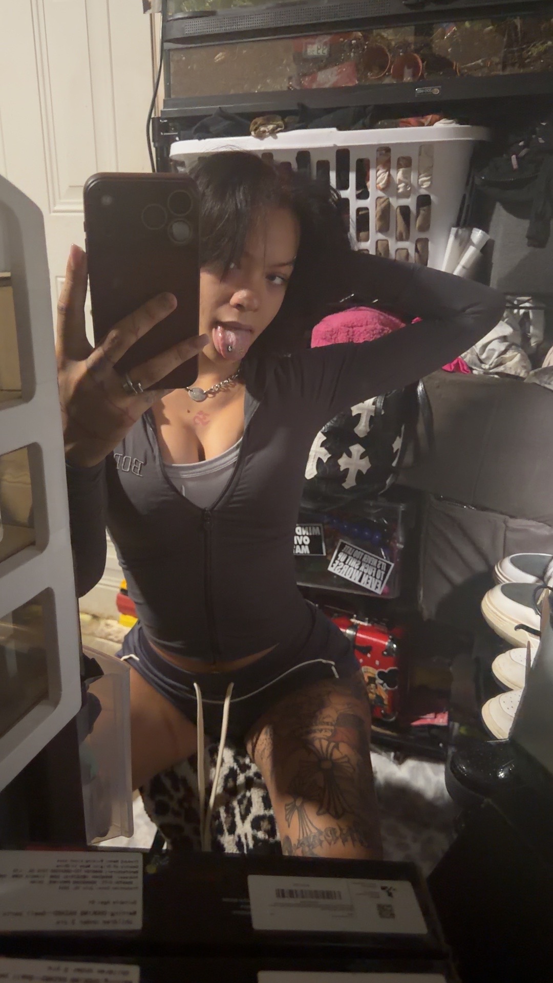@Navadaqueen