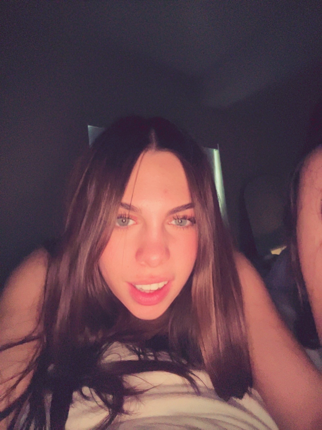 @👄