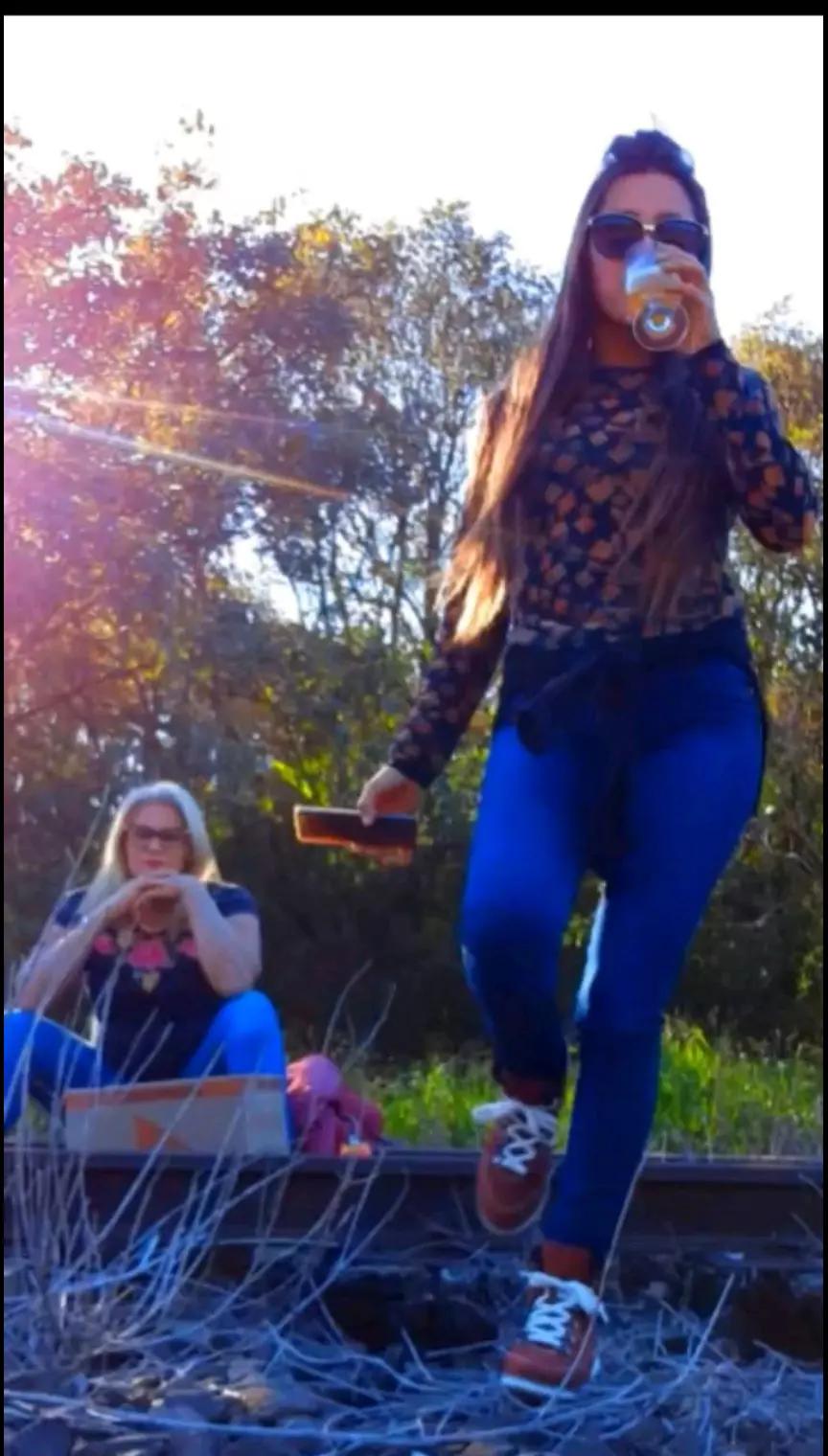 @Mi 🌻