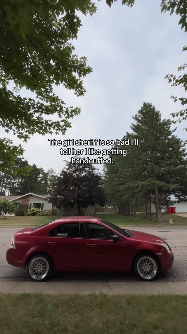 @𝓜𝓲𝓰𝓰𝔂🏄🏻♂️