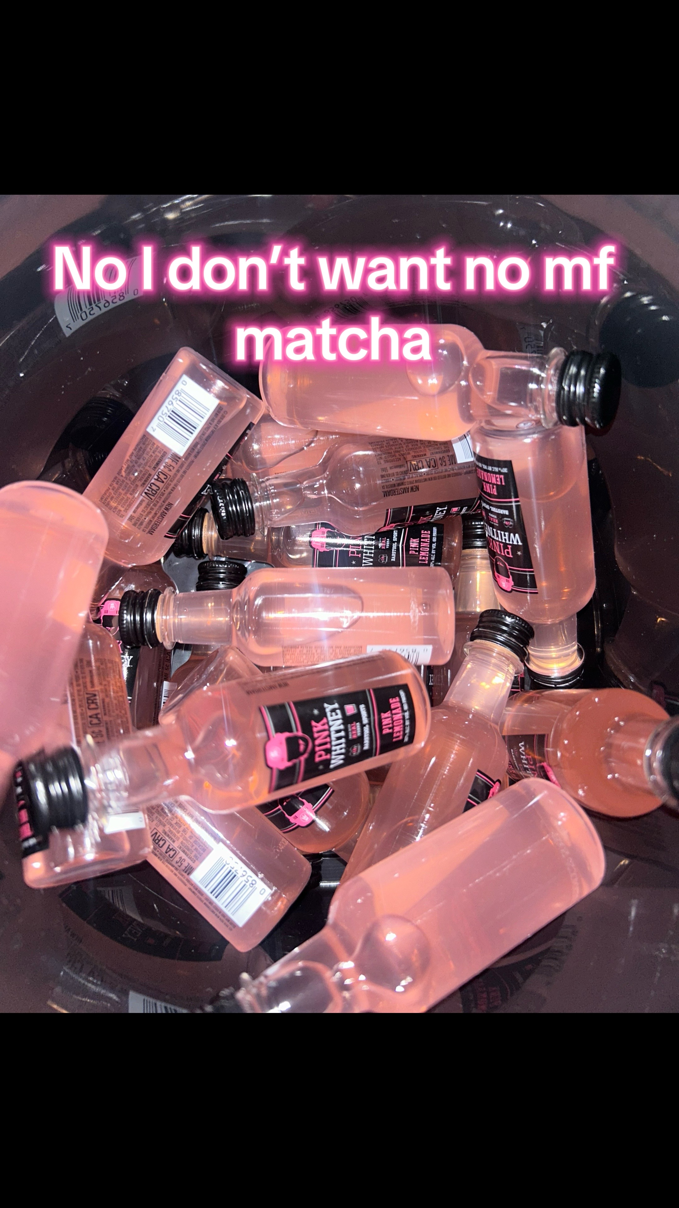 @👻