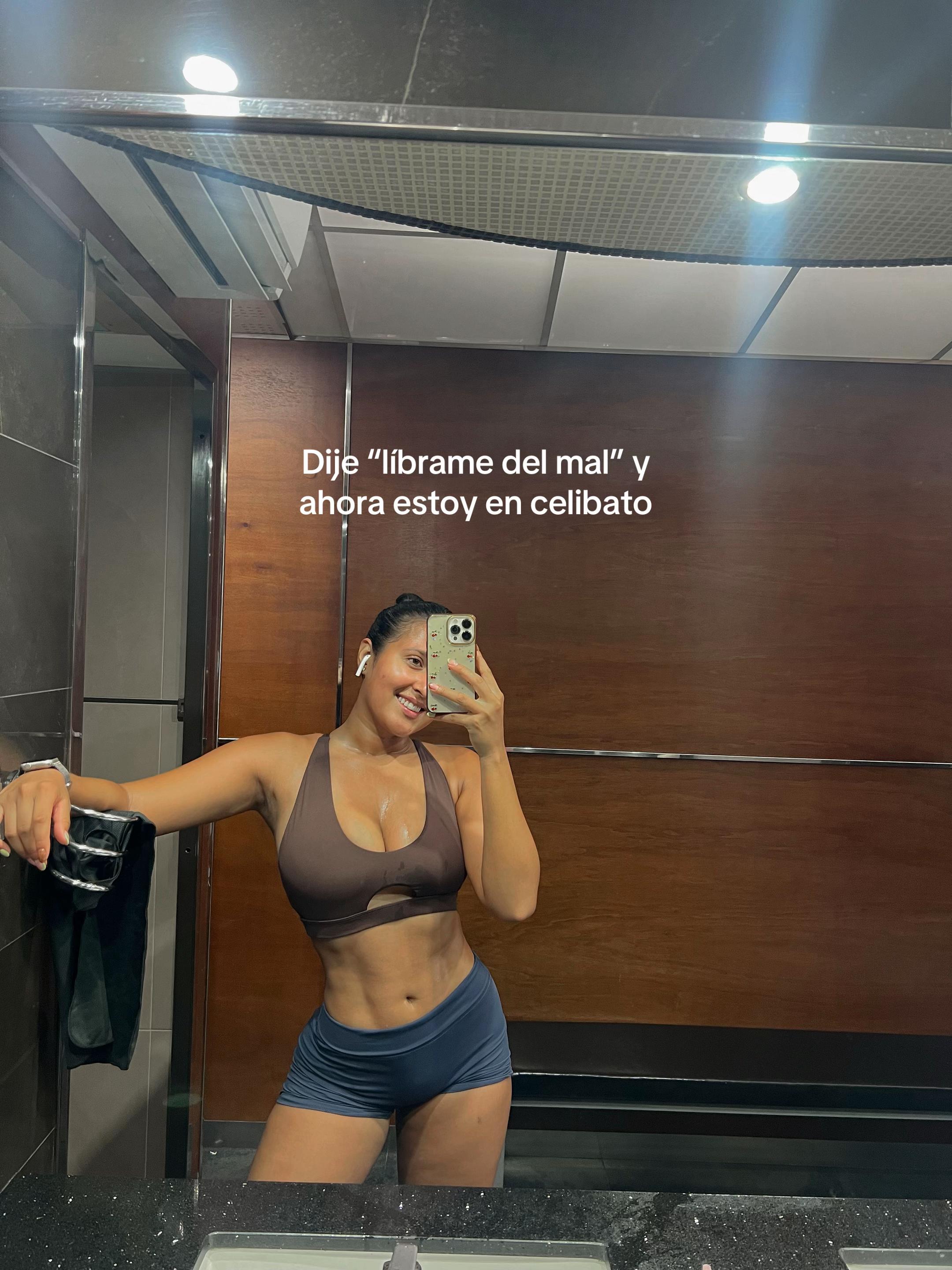 @Kiss 🤍