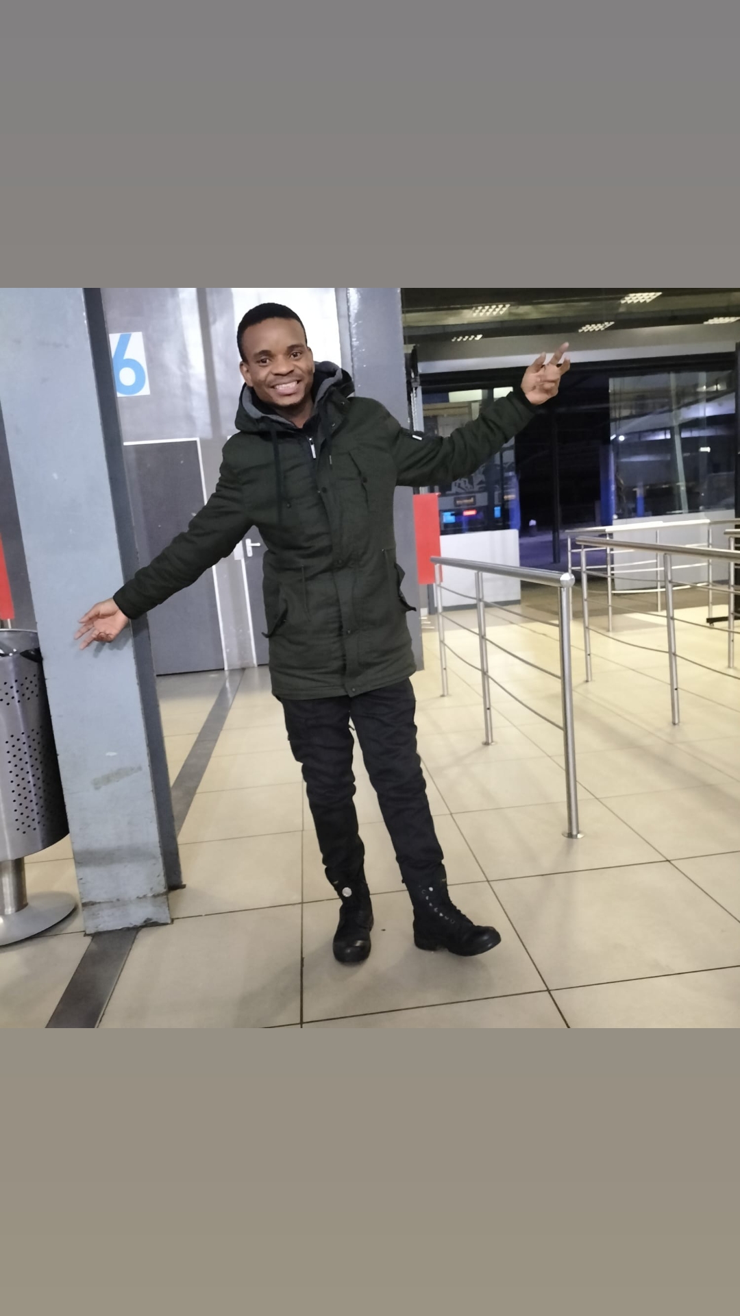 @Nqobizizwe7
