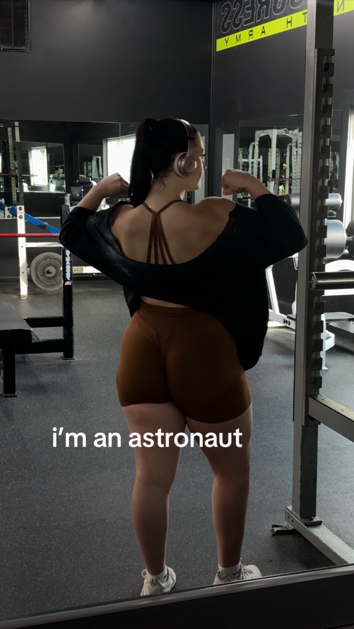 @KAIT | your fav gym girl 🖤