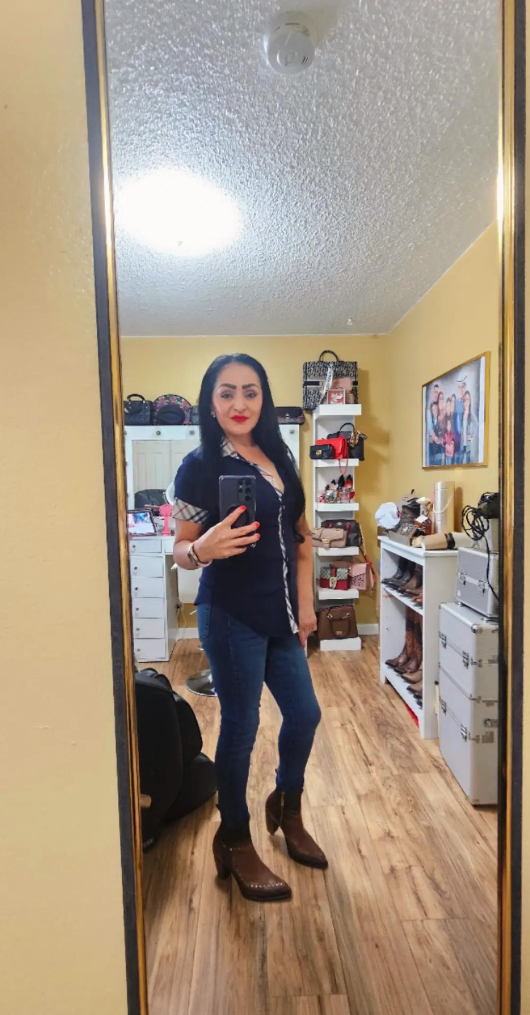 @Laura martinez 🌹