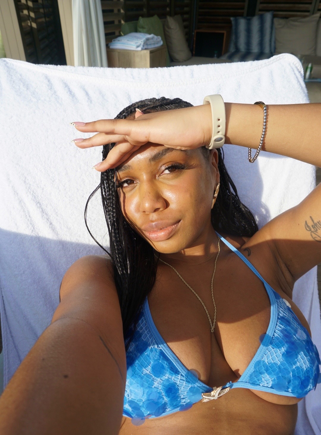 @Lolajanay