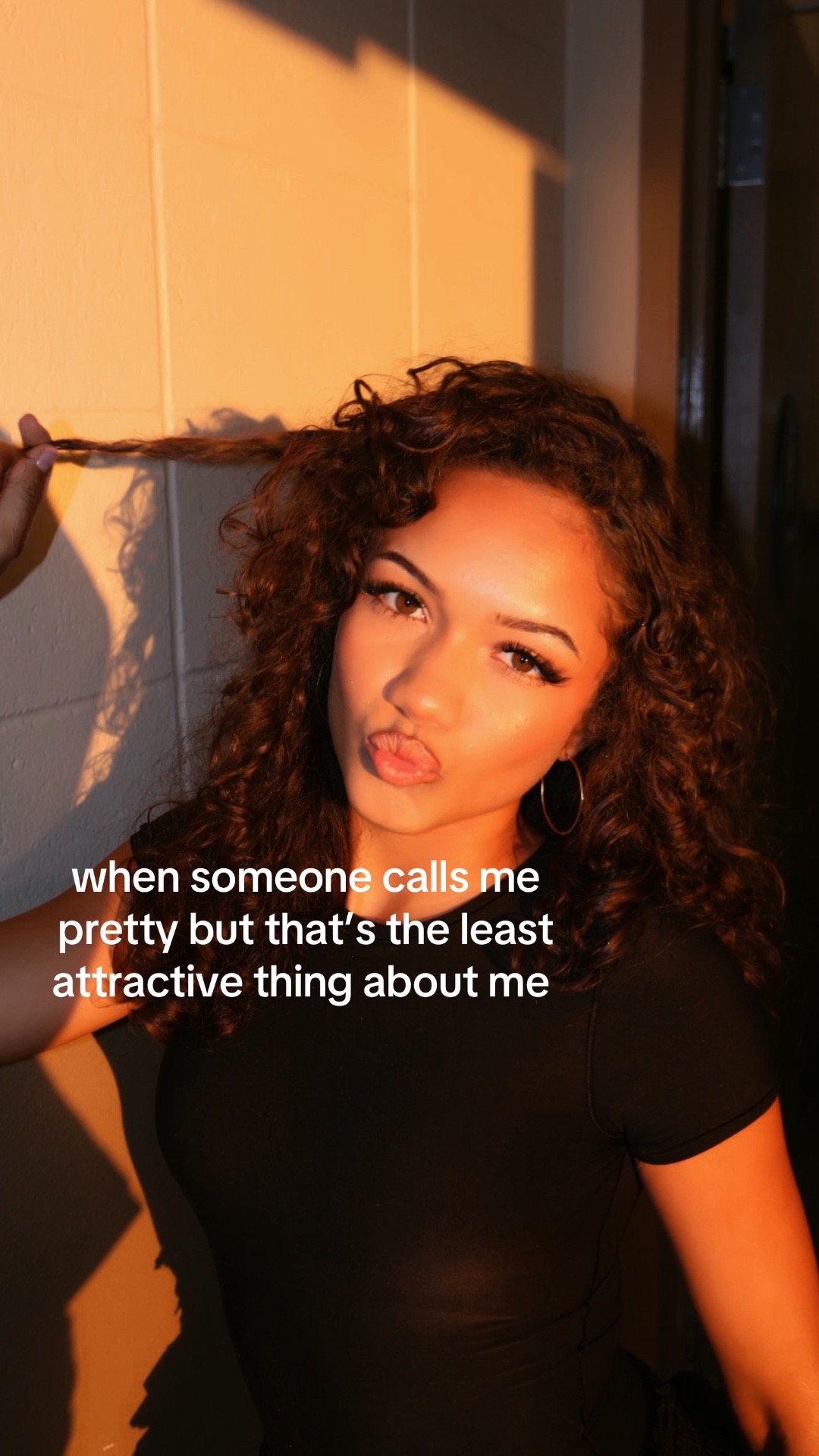 @𝒶𝓂𝑒𝓇𝒾𝑒𝓈𝒶𝒹𝑒