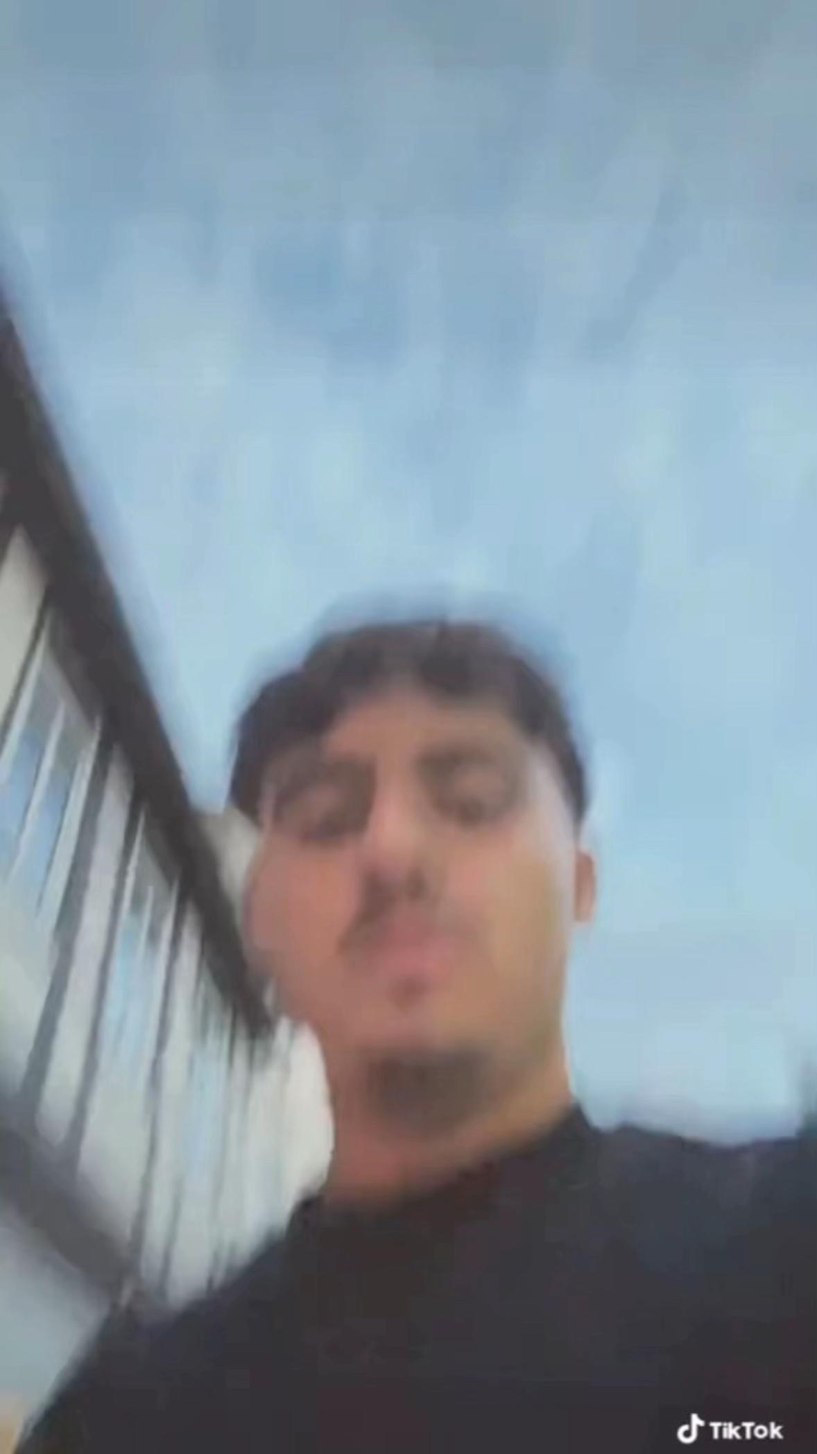 @Ali🏄&zwj;♂️