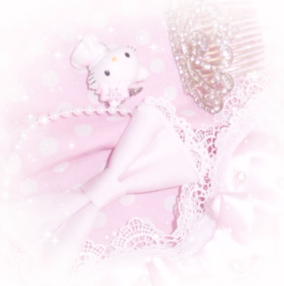 @꒰ ๑ • ﹏ • ꒱ ~ SERENA !