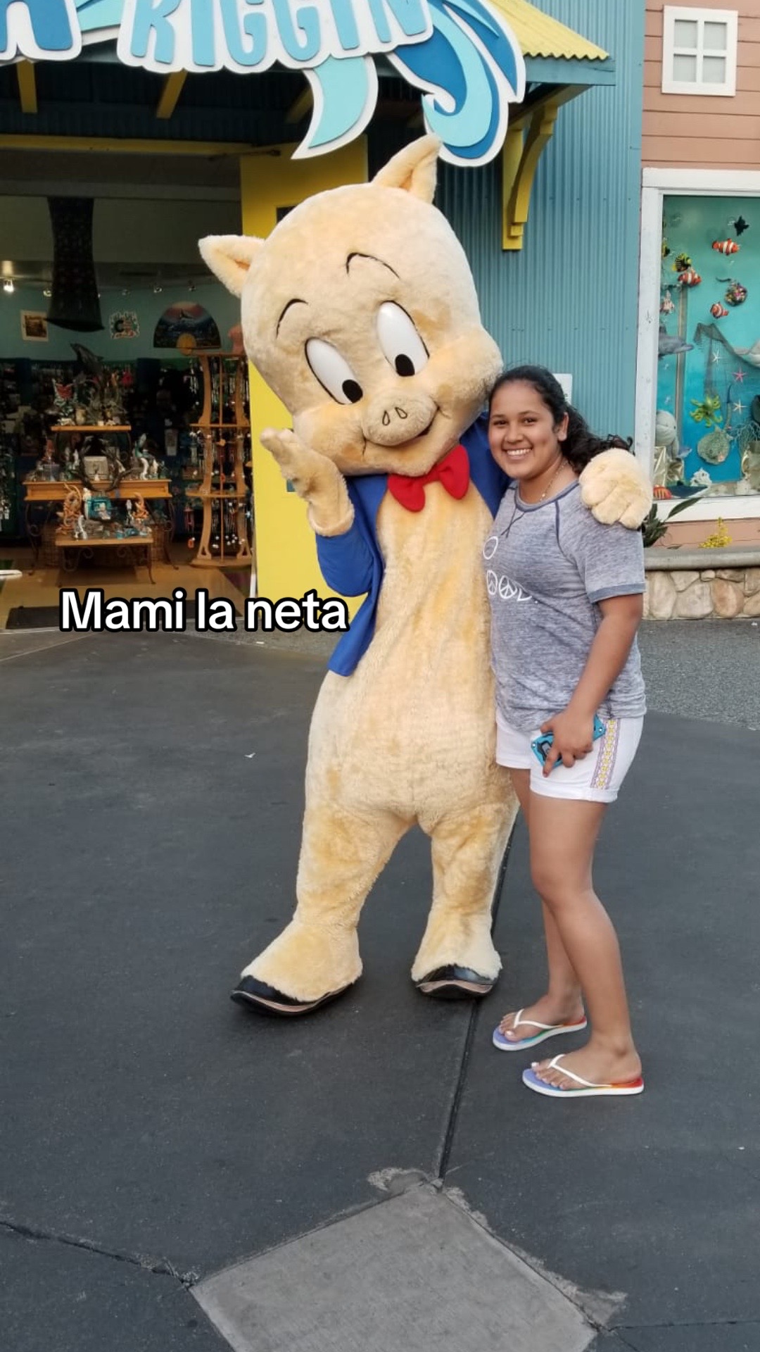 @👻